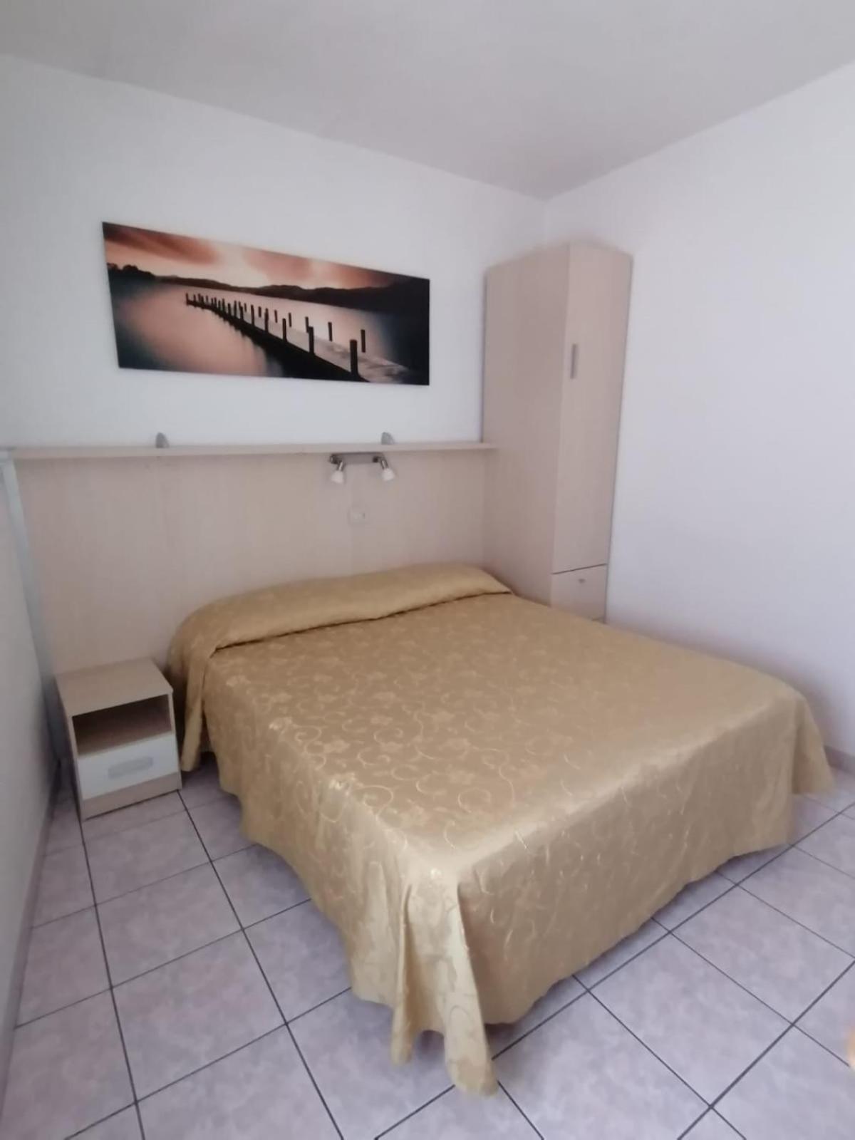 Double Room - Photo 4