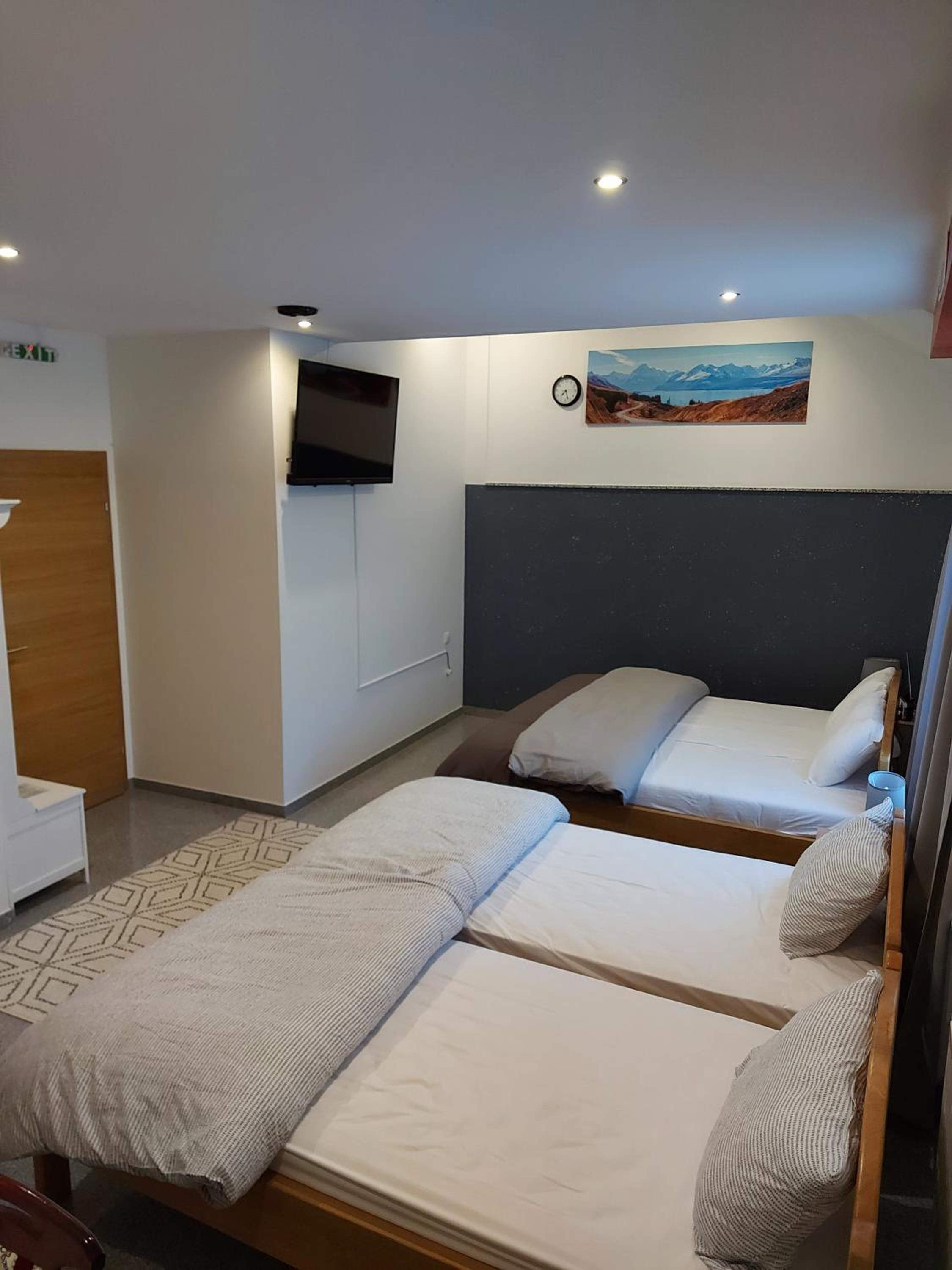 Classic Quadruple Room - Photo 1