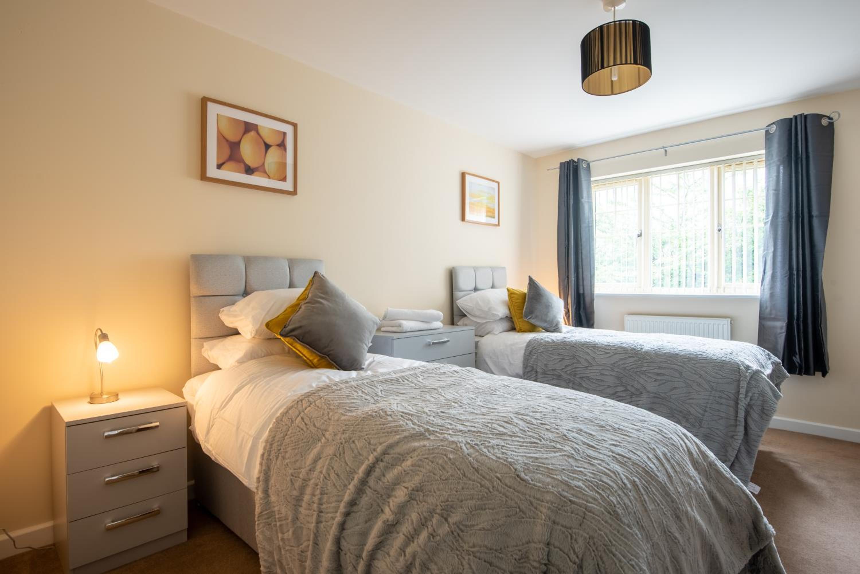 Two-Bedroom Apartment - Photo 9