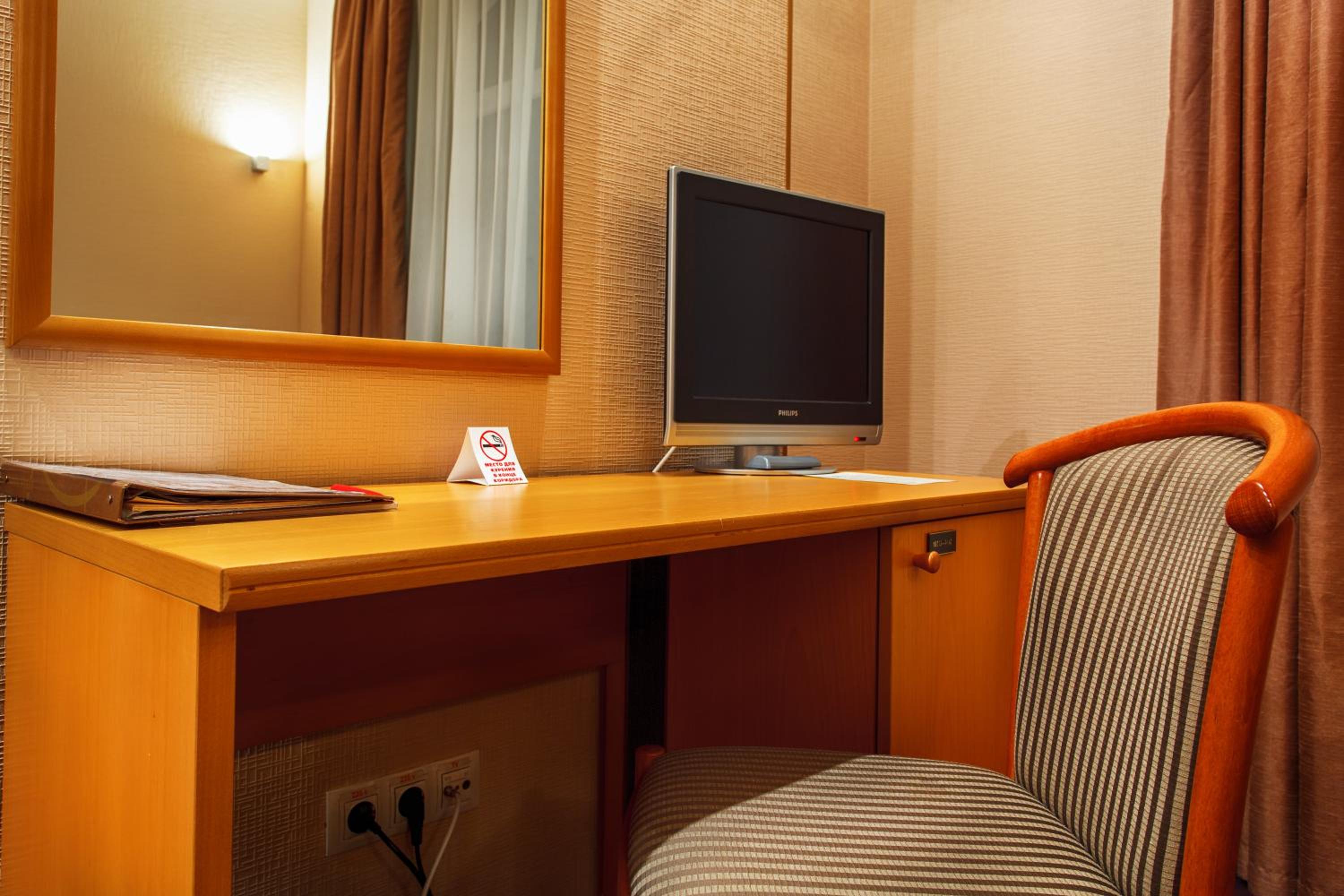Standard Double or Twin Room photo 3