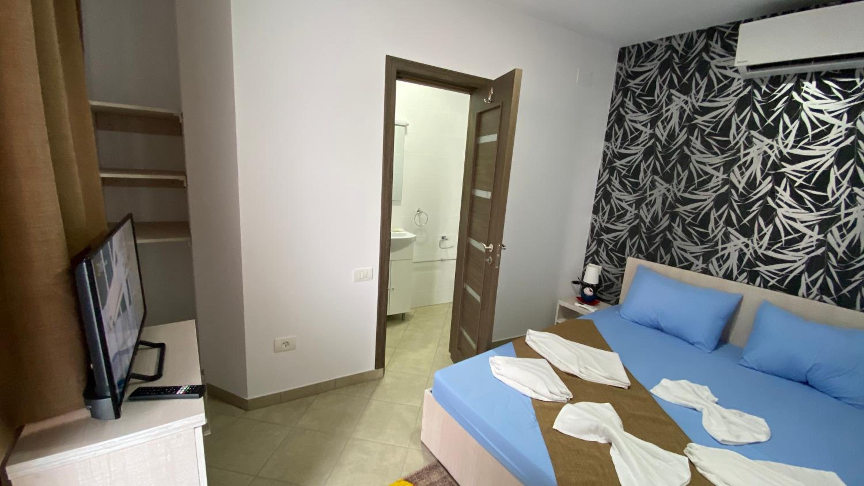 Deluxe Room (1 adult + 1 child) photo 3