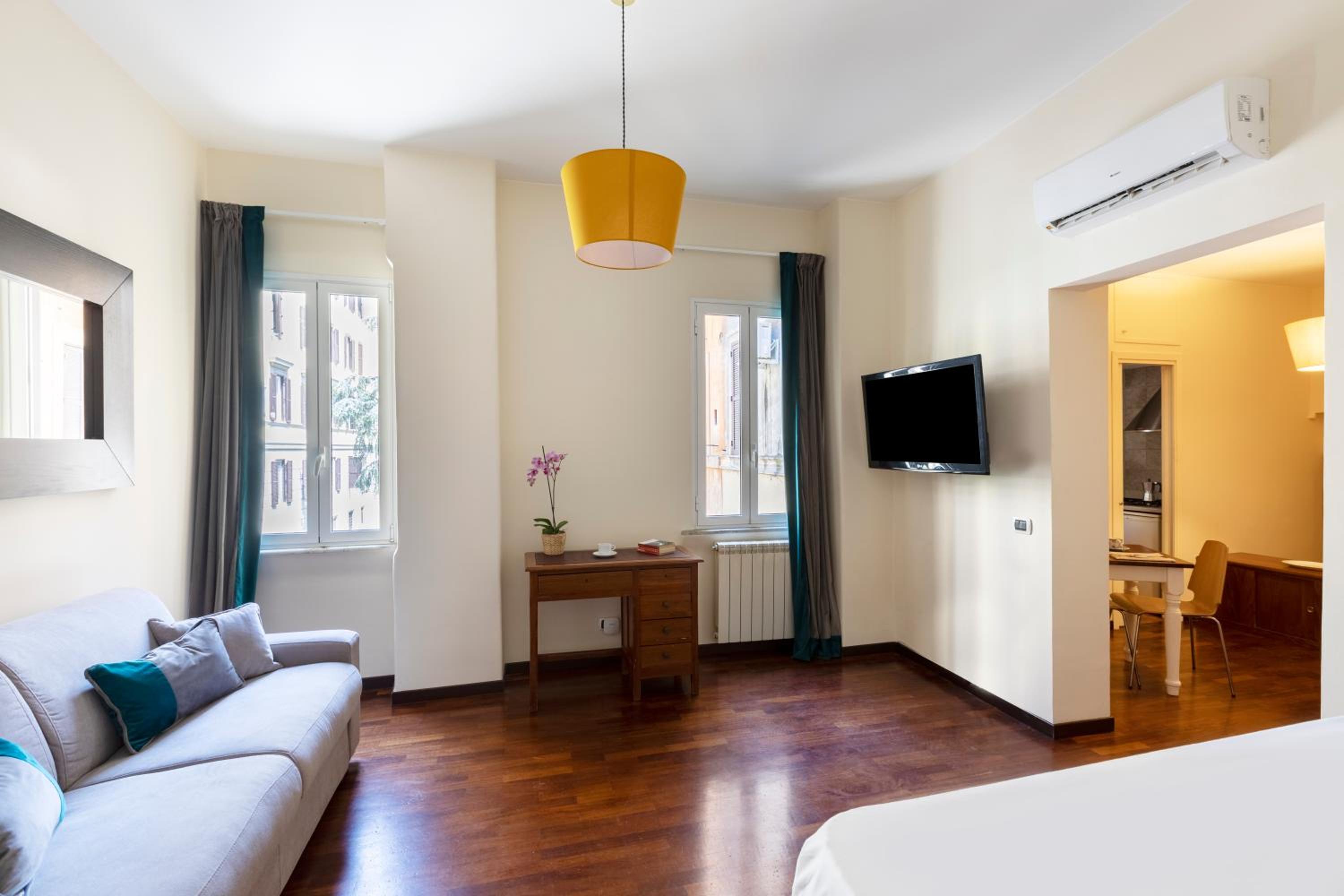 One-Bedroom Apartment