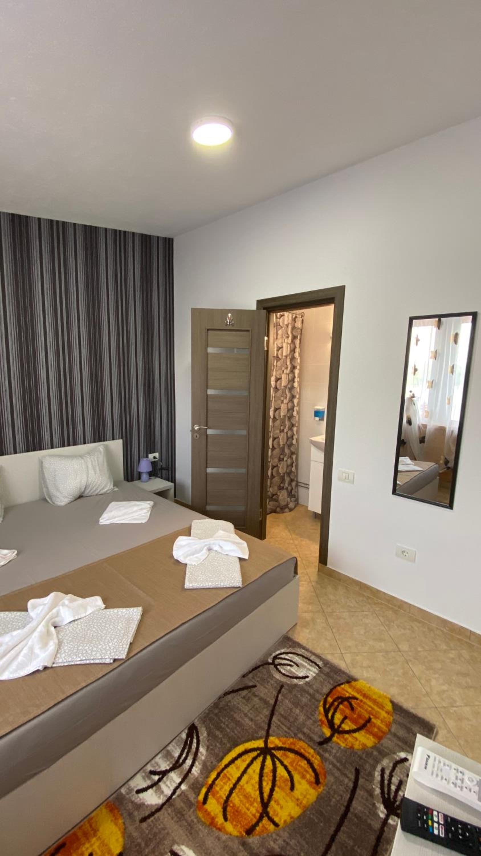 Double Room (1 Adult + 1 Child) photo 1