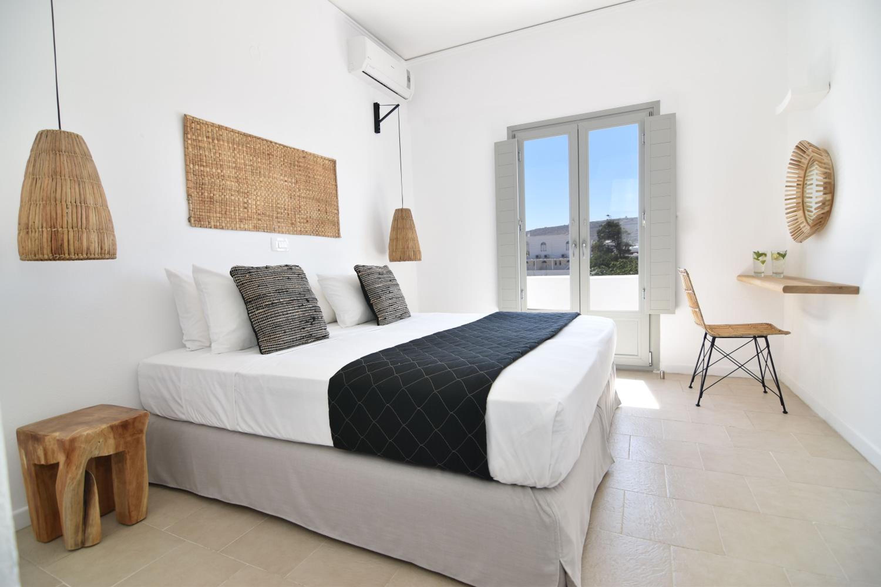 Double or Twin Room with Garden View - Photo 3