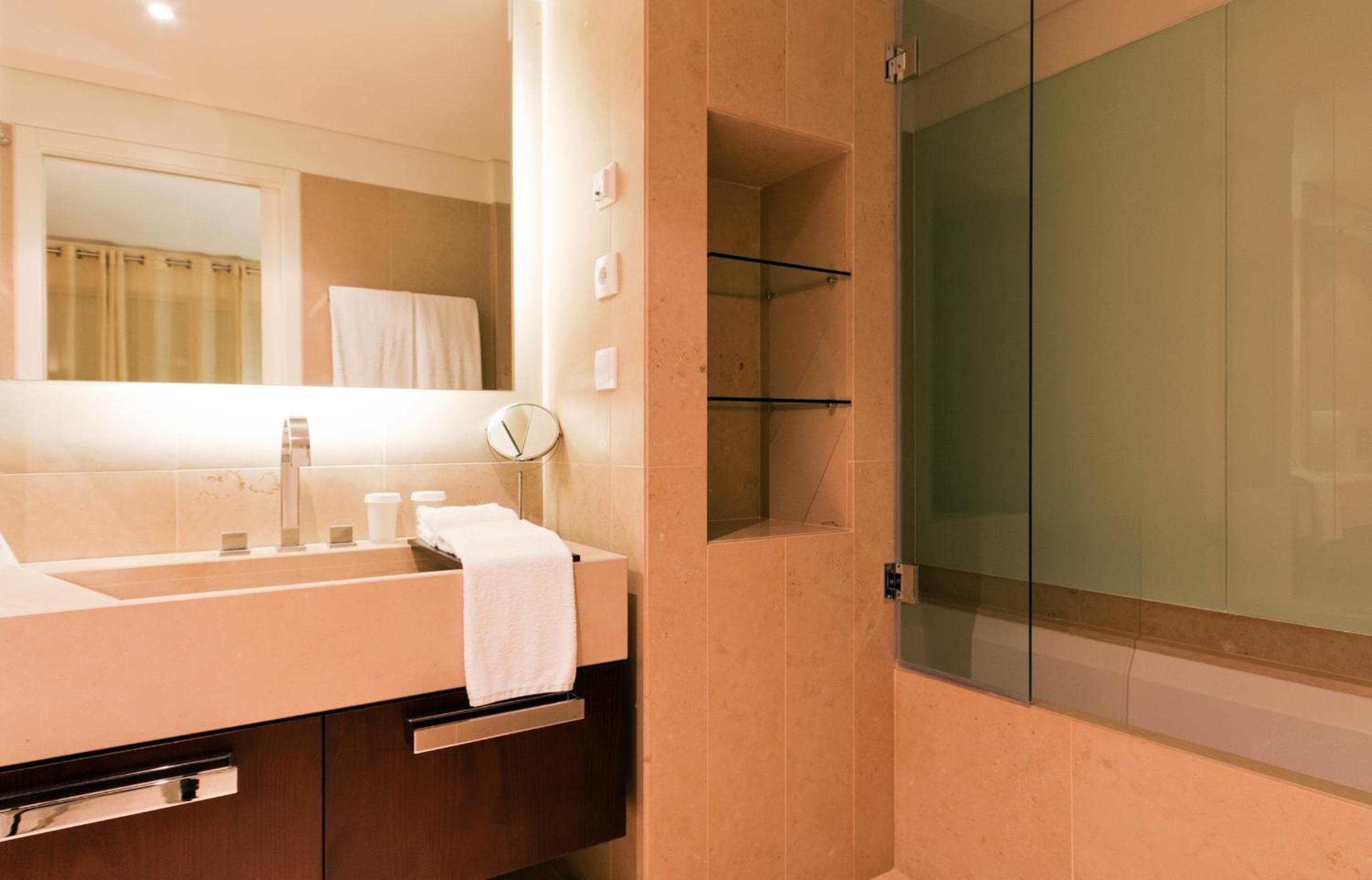 Two-Bedroom Apartment with Private Pool photo 3