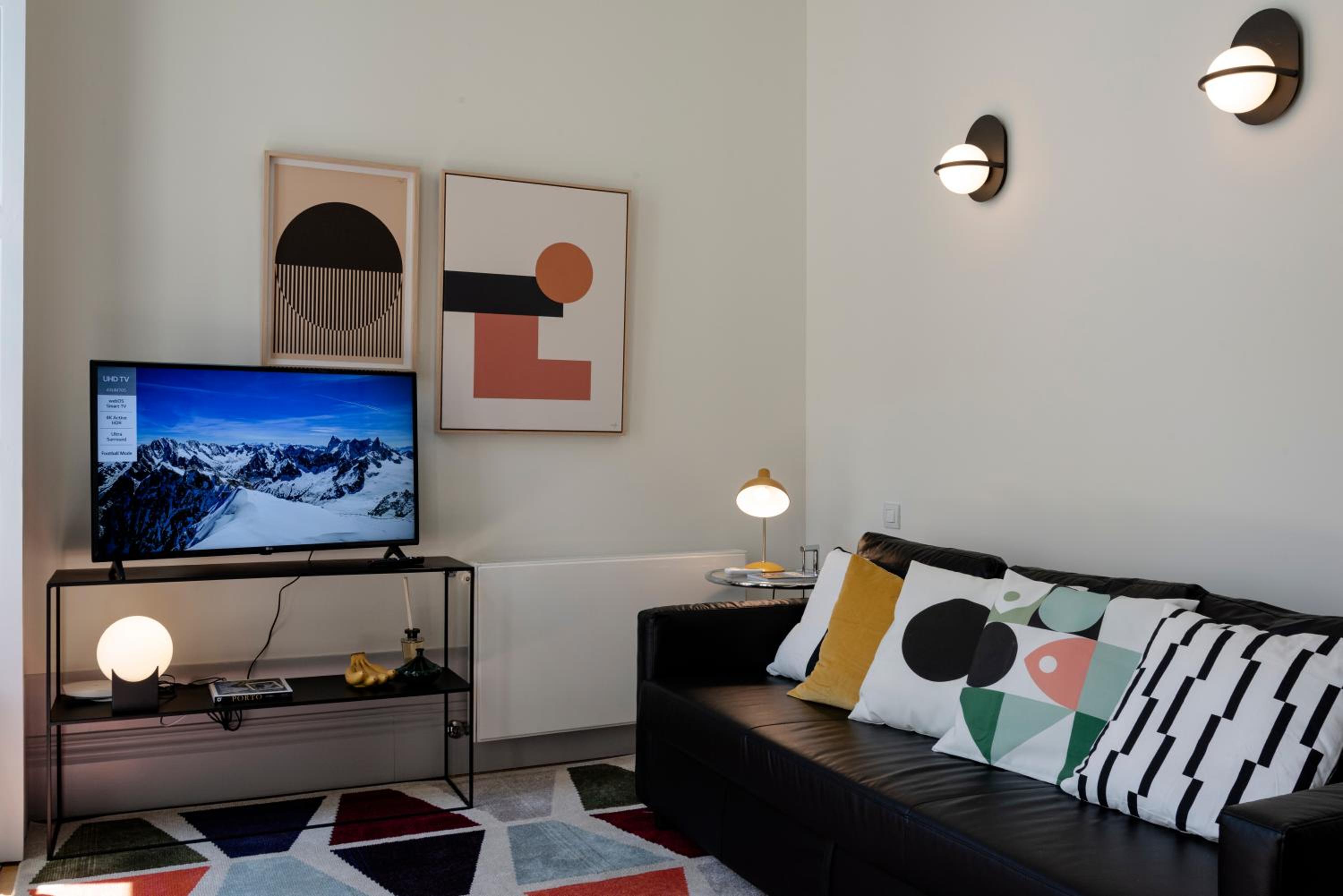 One-Bedroom Apartment with Garden View - Photo 15