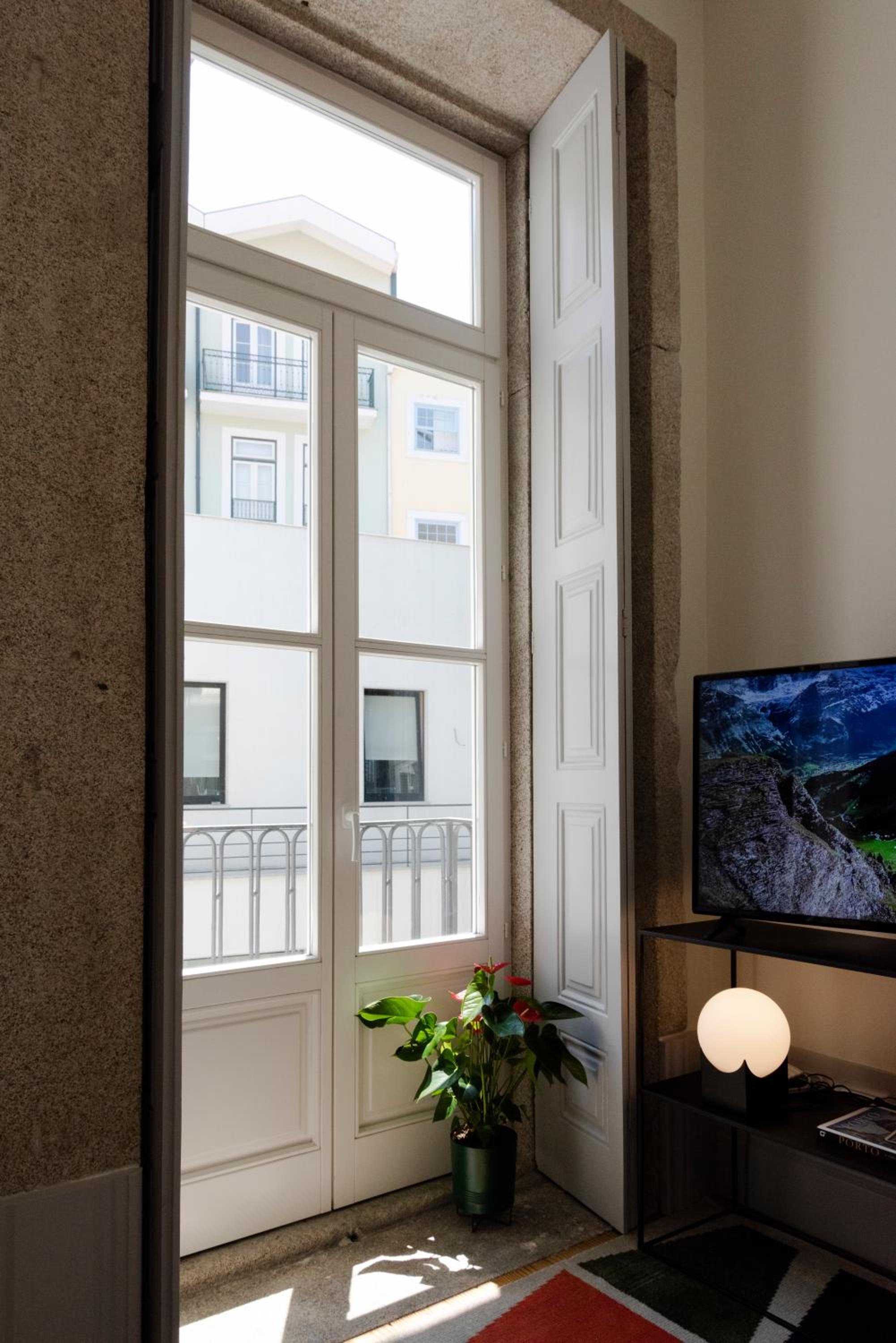 One-Bedroom Apartment with Garden View - Photo 16