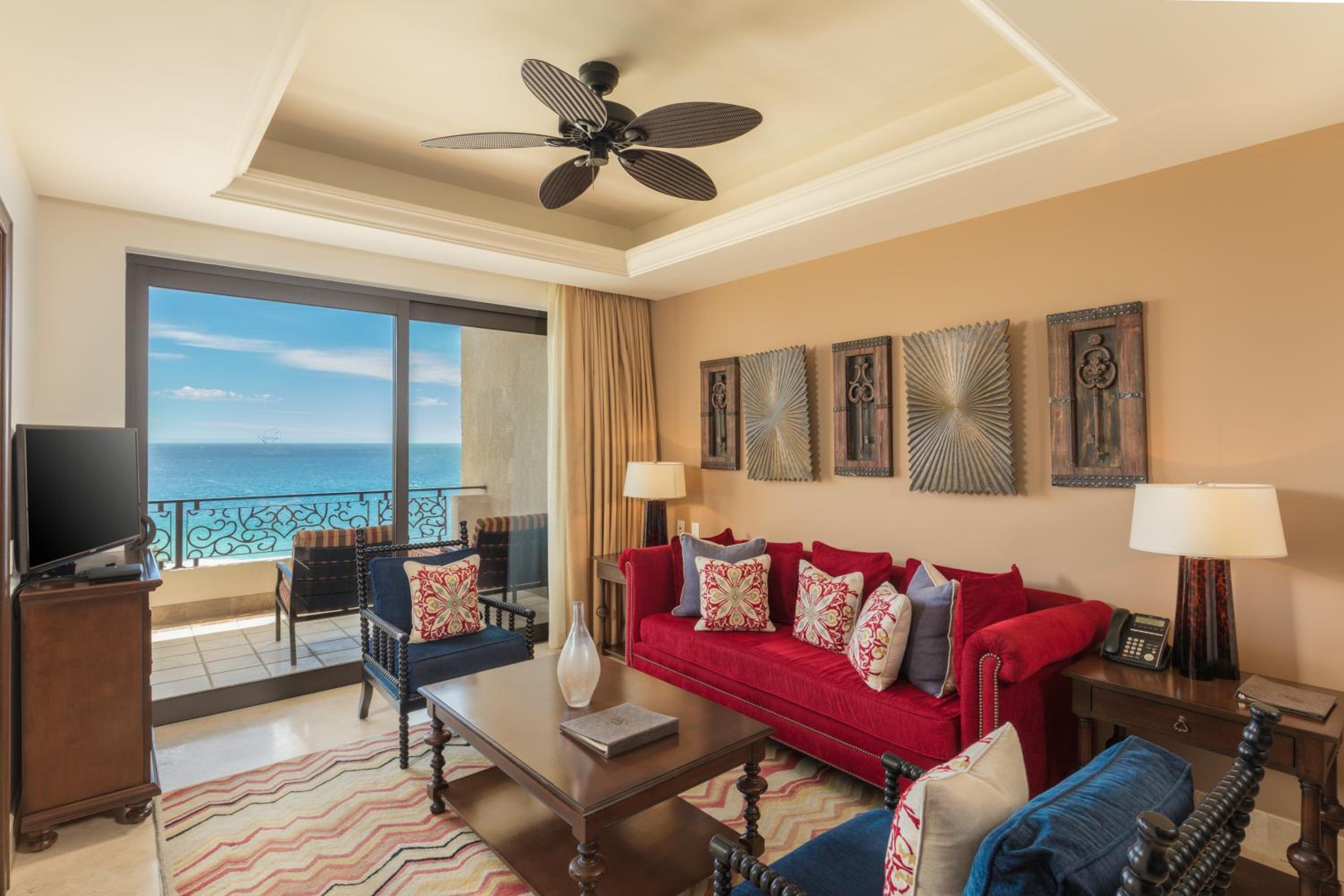 Deluxe One-Bedroom Suite