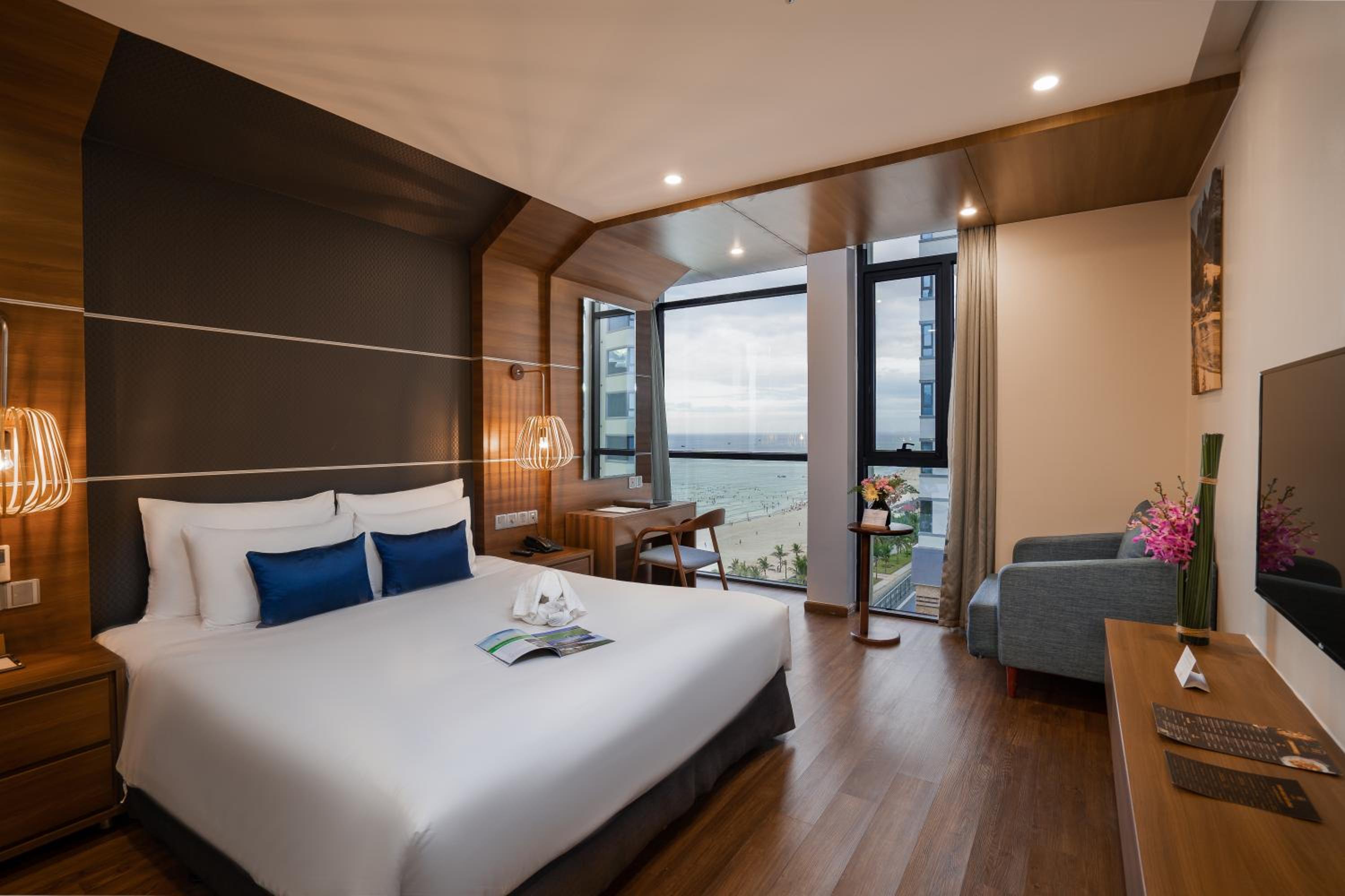 Superior Double Room with Partial Sea View - Afternoon Tea Included
