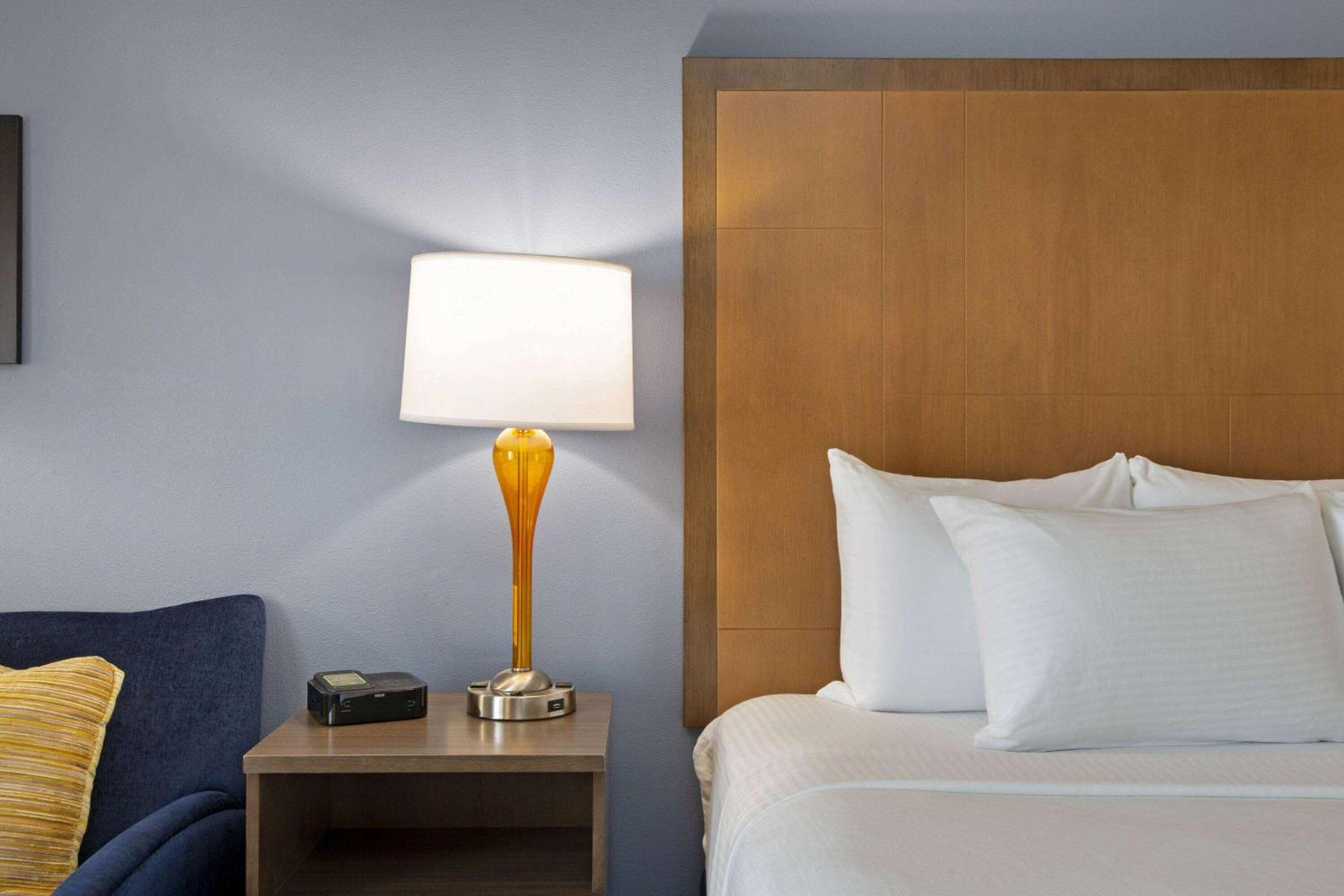 Executive King Room - Mobility Access/Non-Smoking photo 2