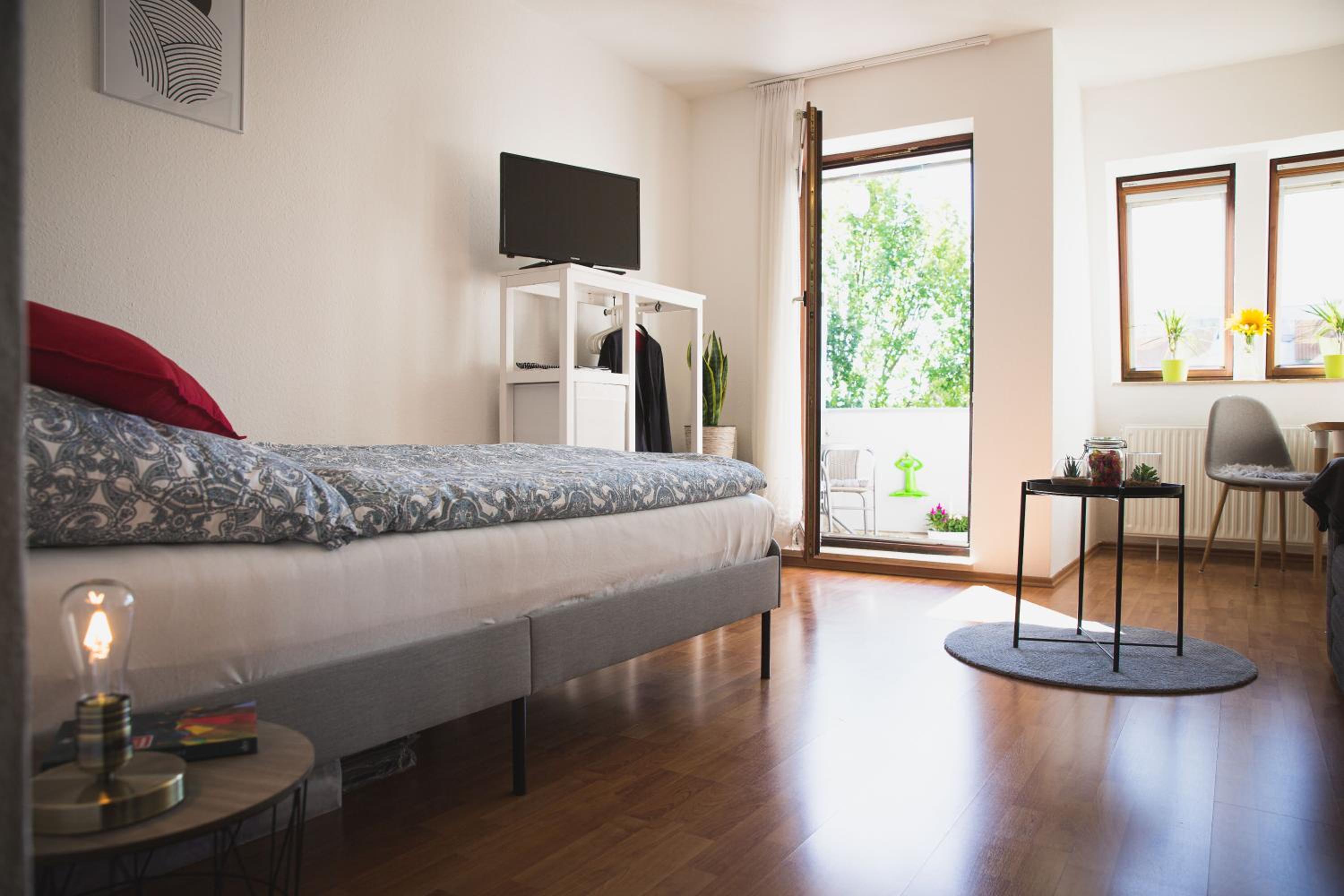 One-Bedroom Apartment photo 1