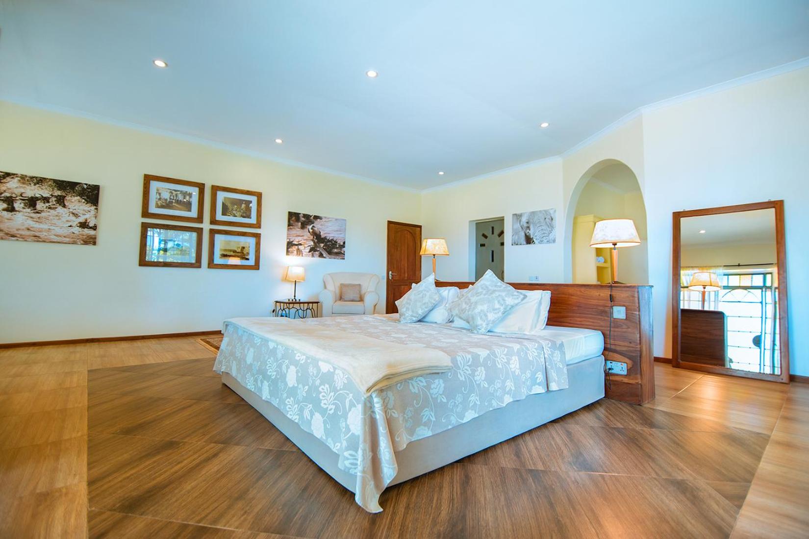 Deluxe Suite photo 1