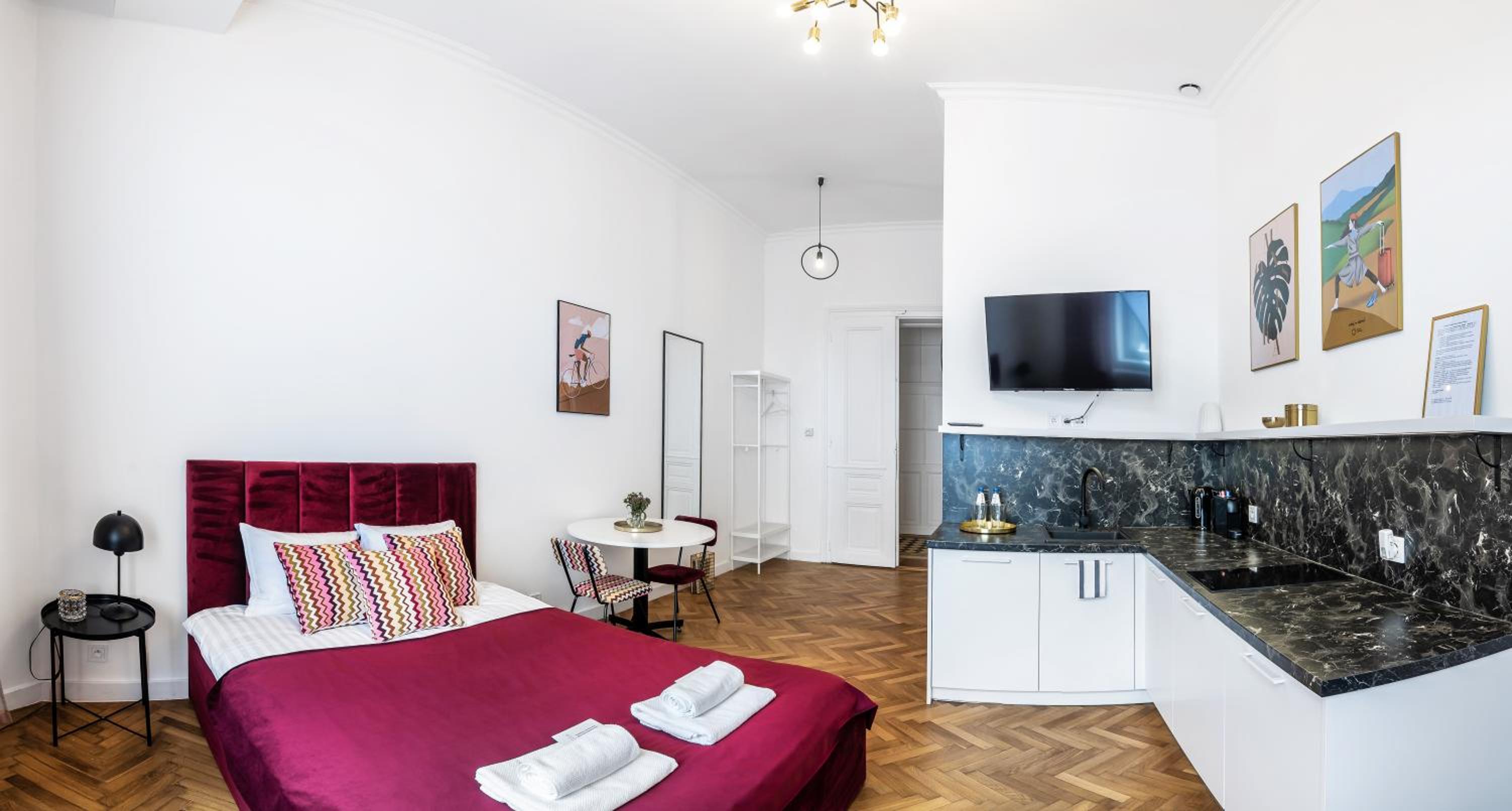 Studio Apartment photo 2