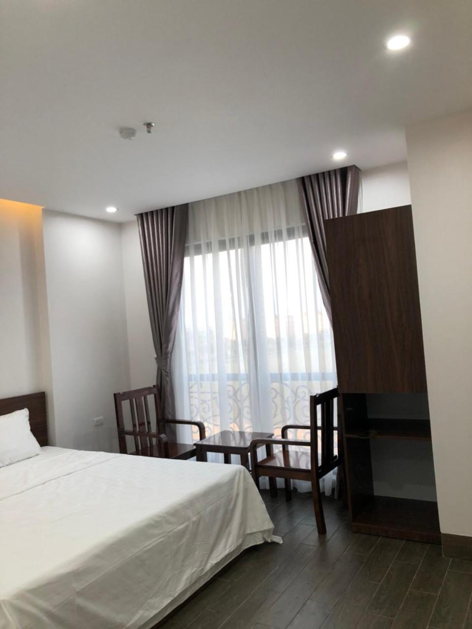 Twin Room with View