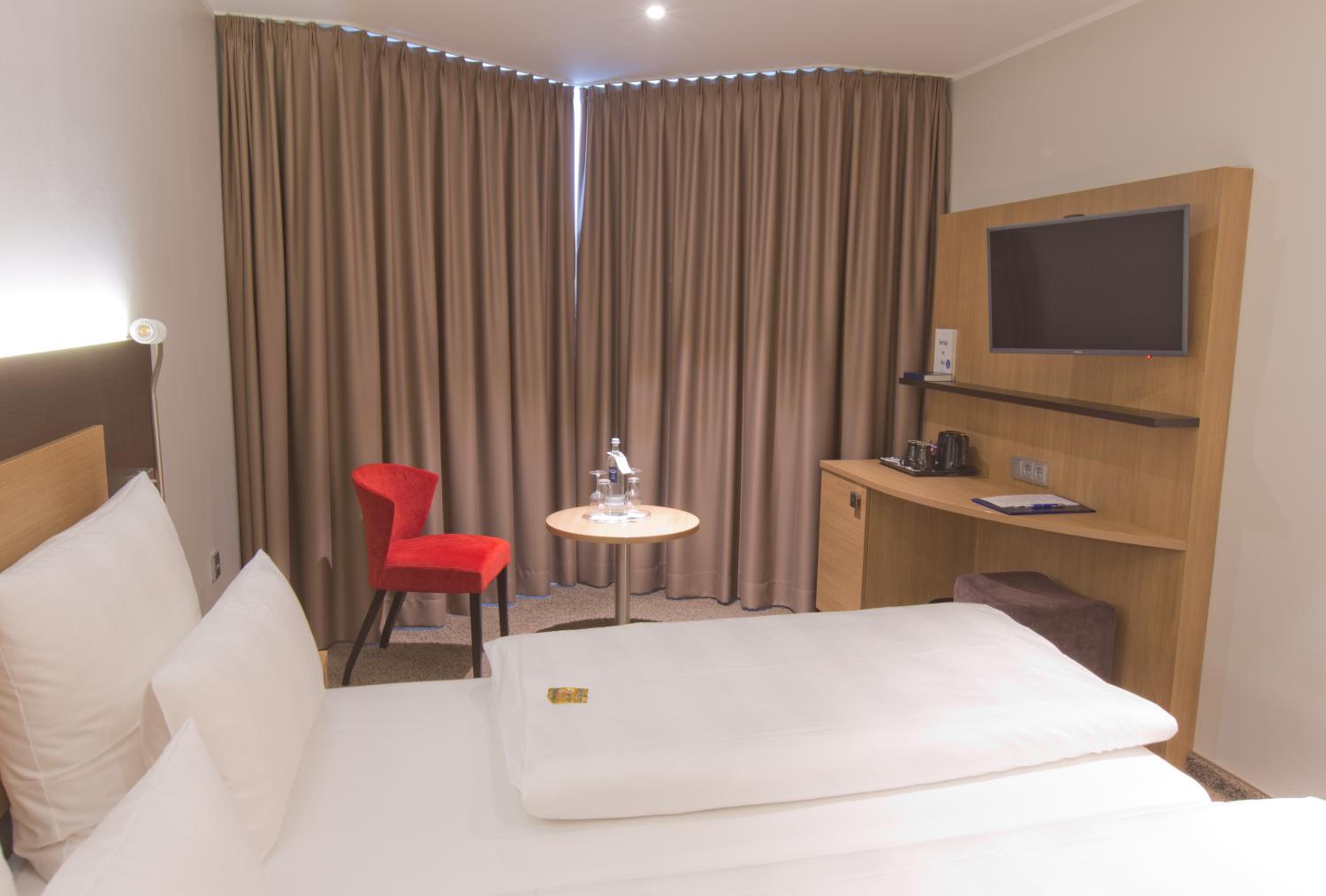 Standard Double Room - Photo 1