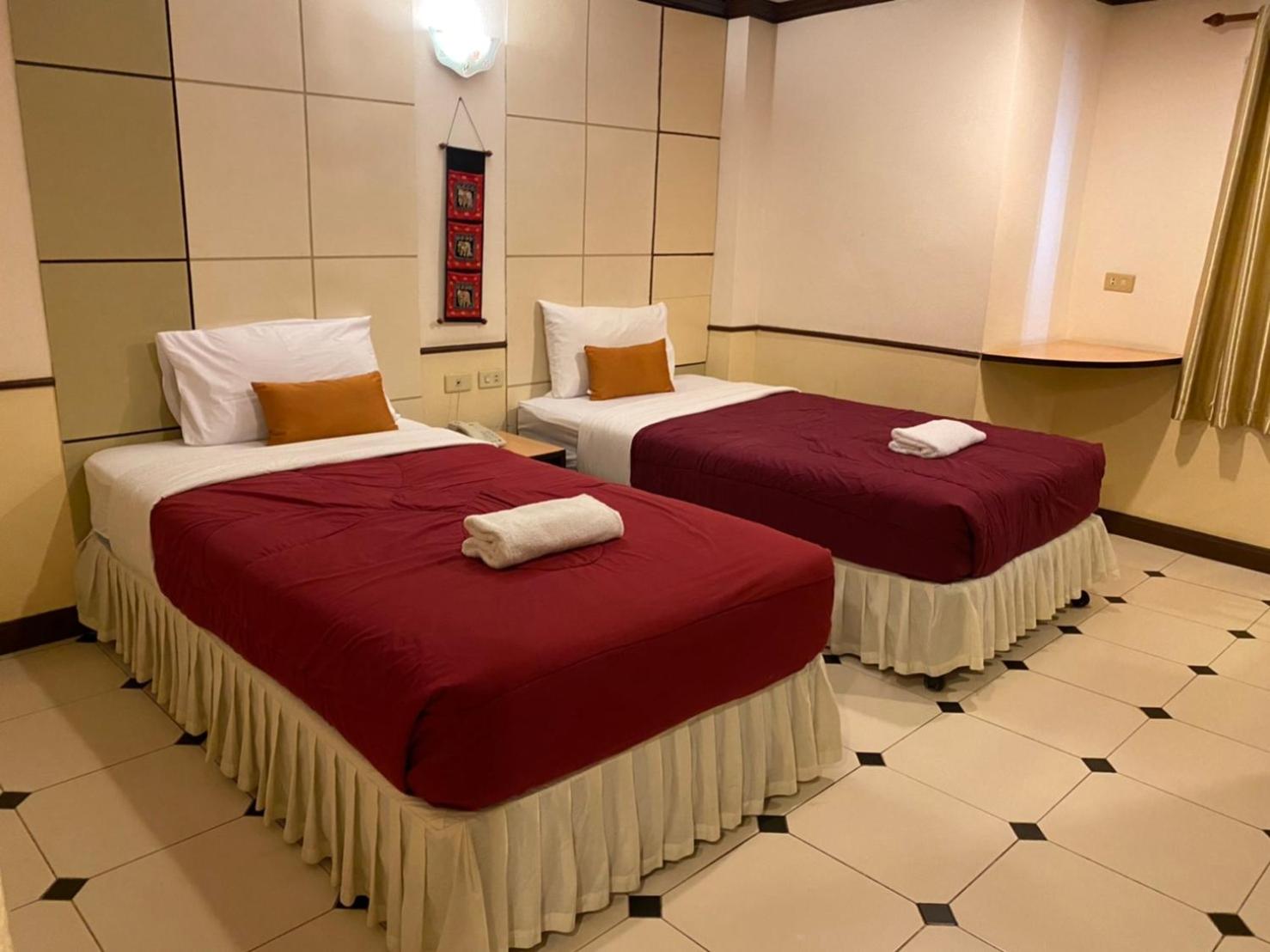 Deluxe Twin Room photo 3