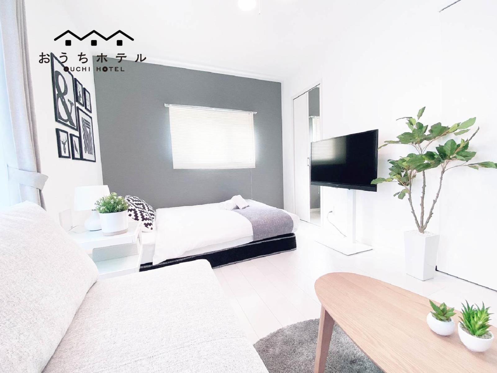 Apartment with Balcony photo 1