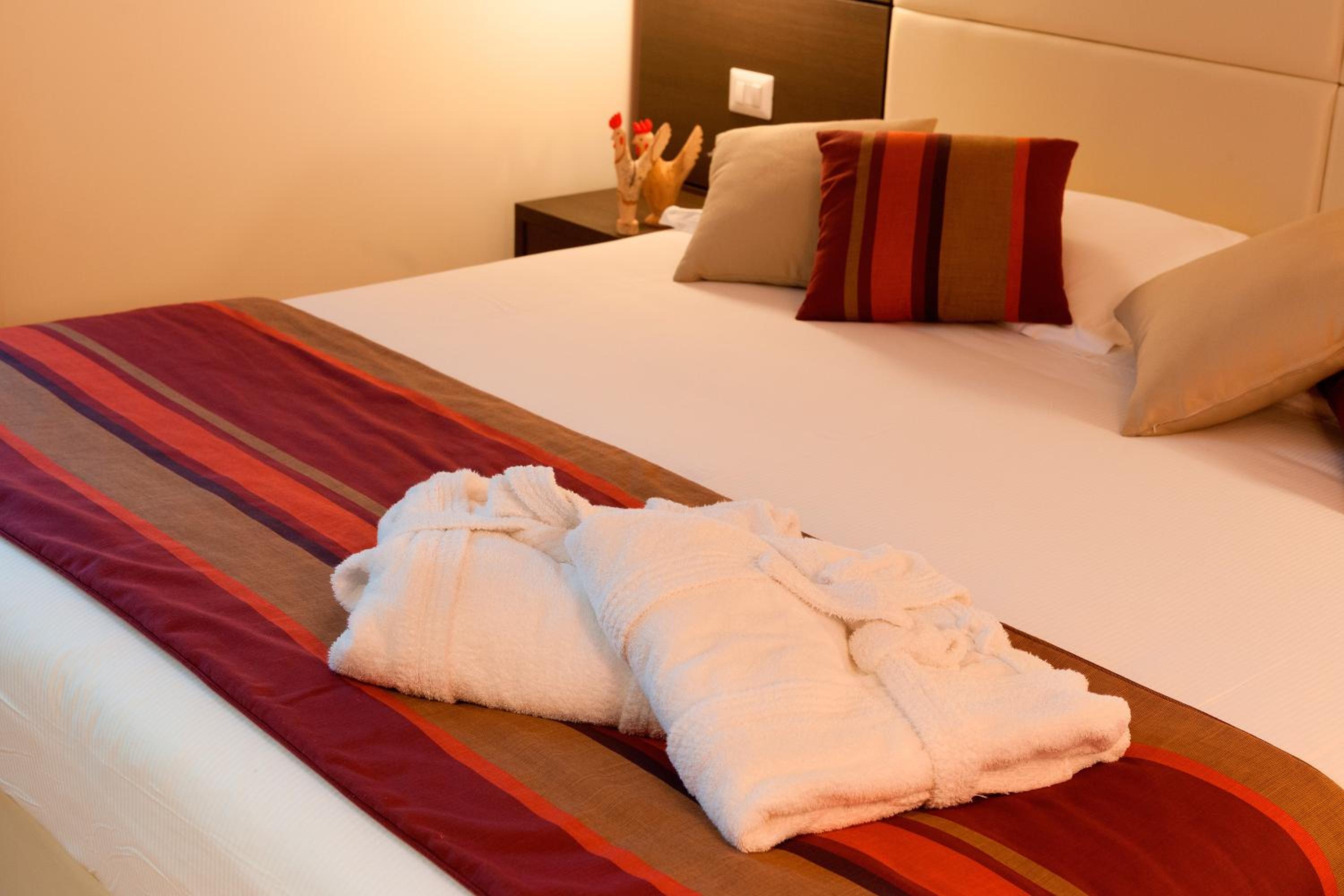 Double or Twin Room photo 2