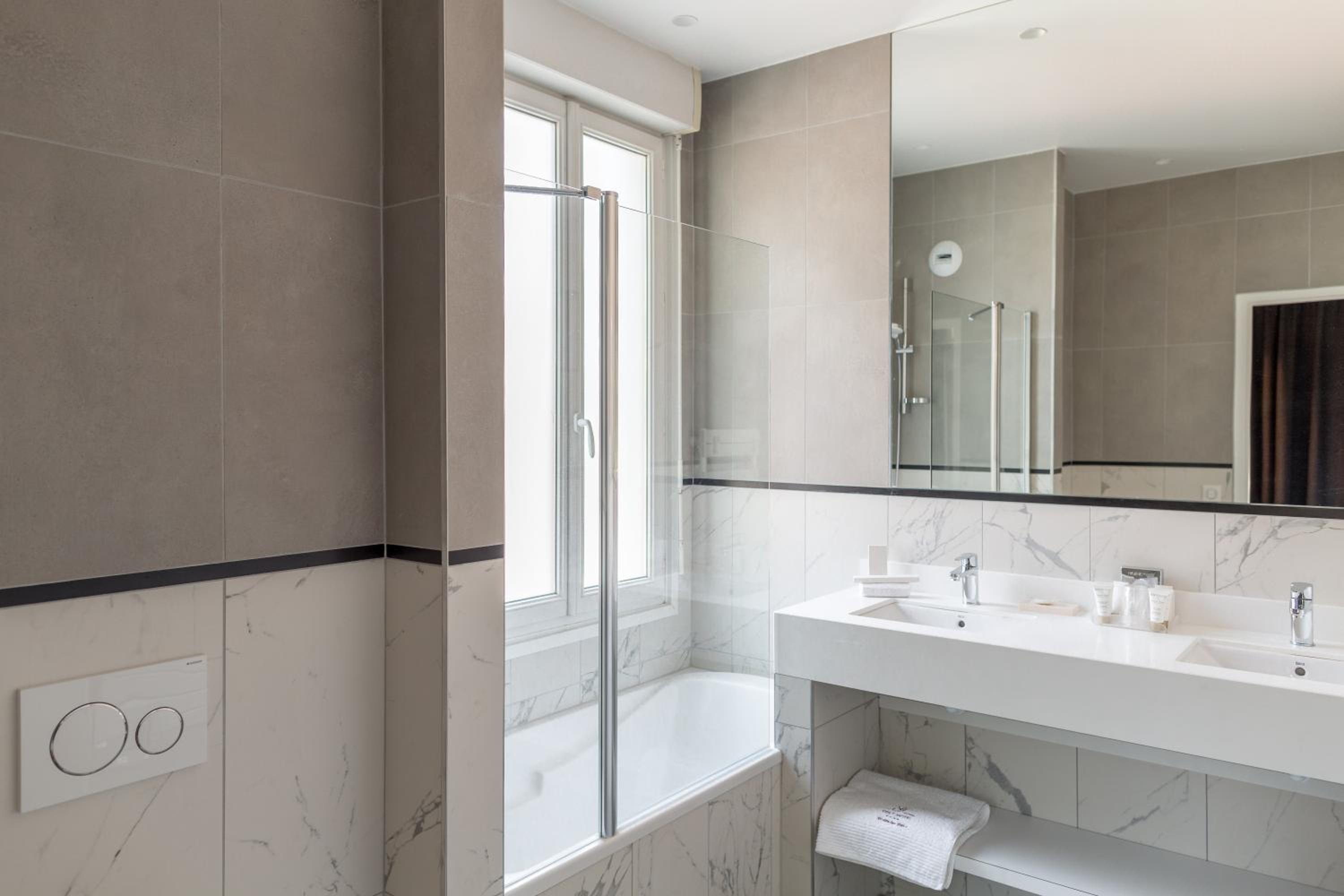 Junior Suite - Photo 9