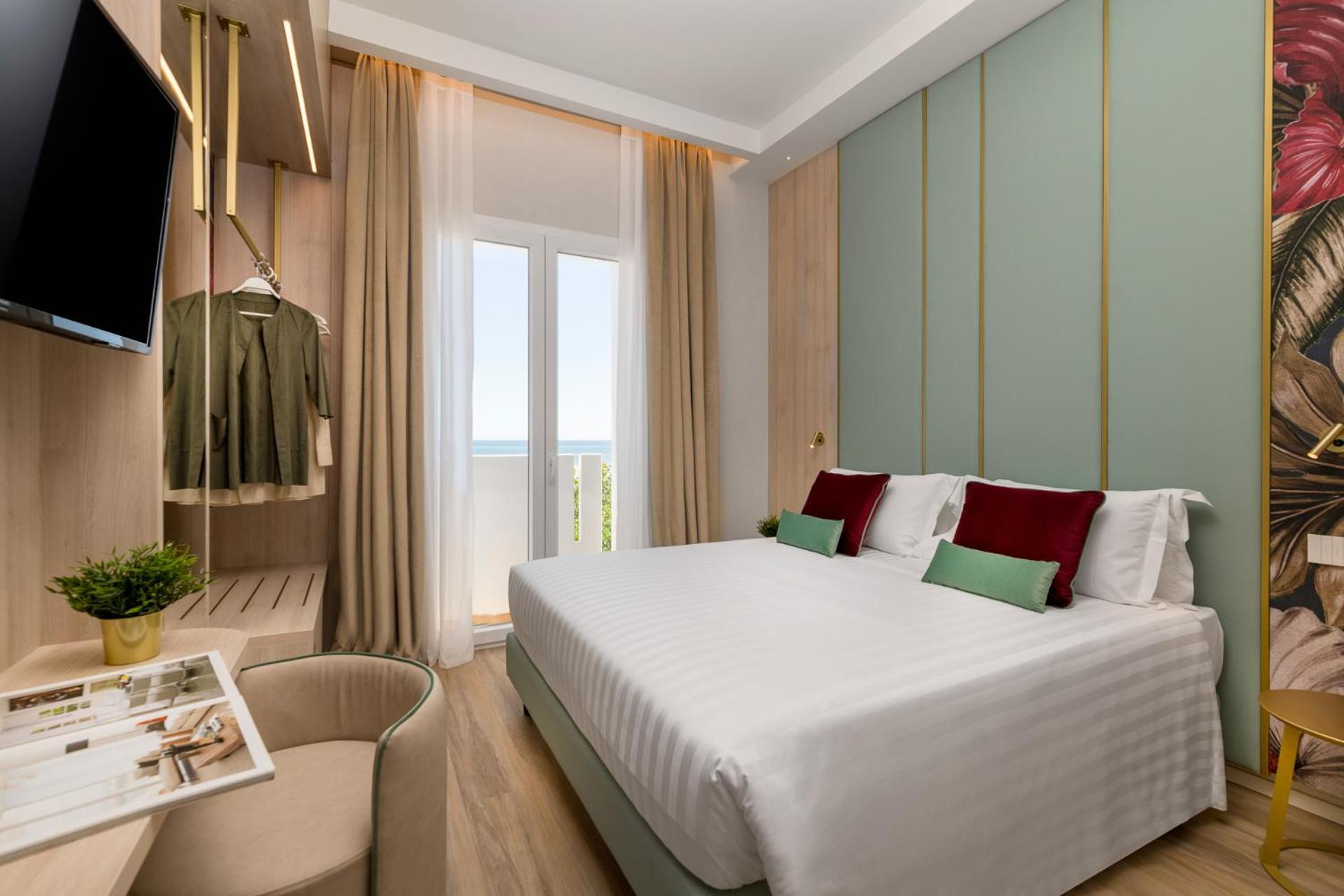 Superior Suite - Photo 2