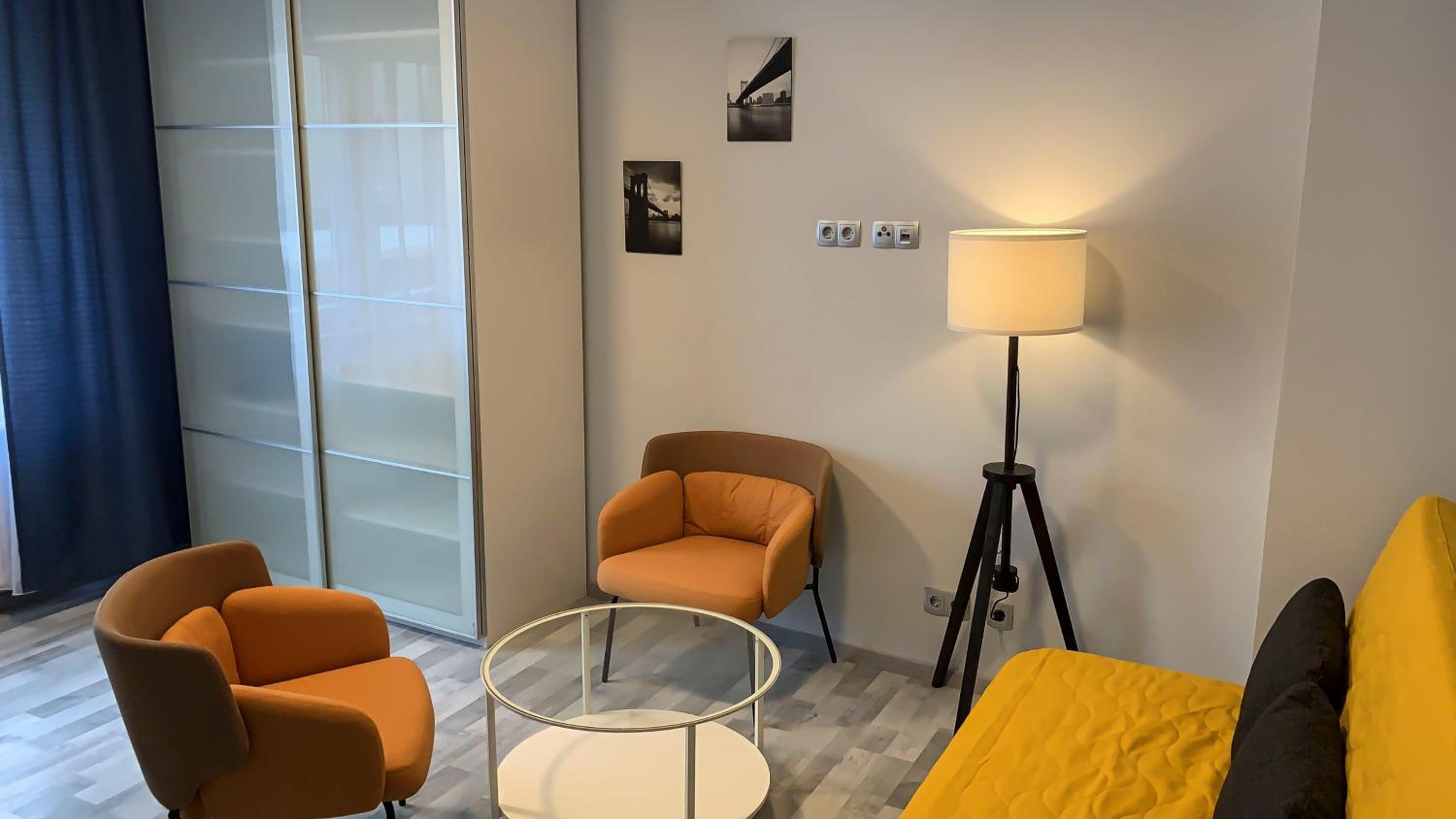 One-Bedroom Apartment - Photo 7