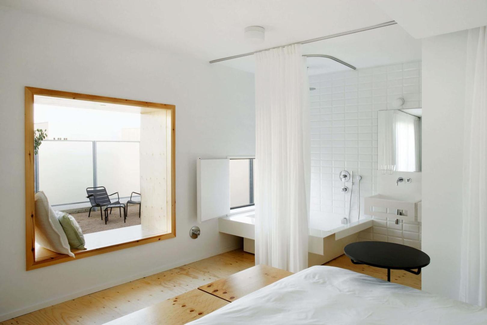 Suite With Private Patio and outdoor bathtub - Photo 2