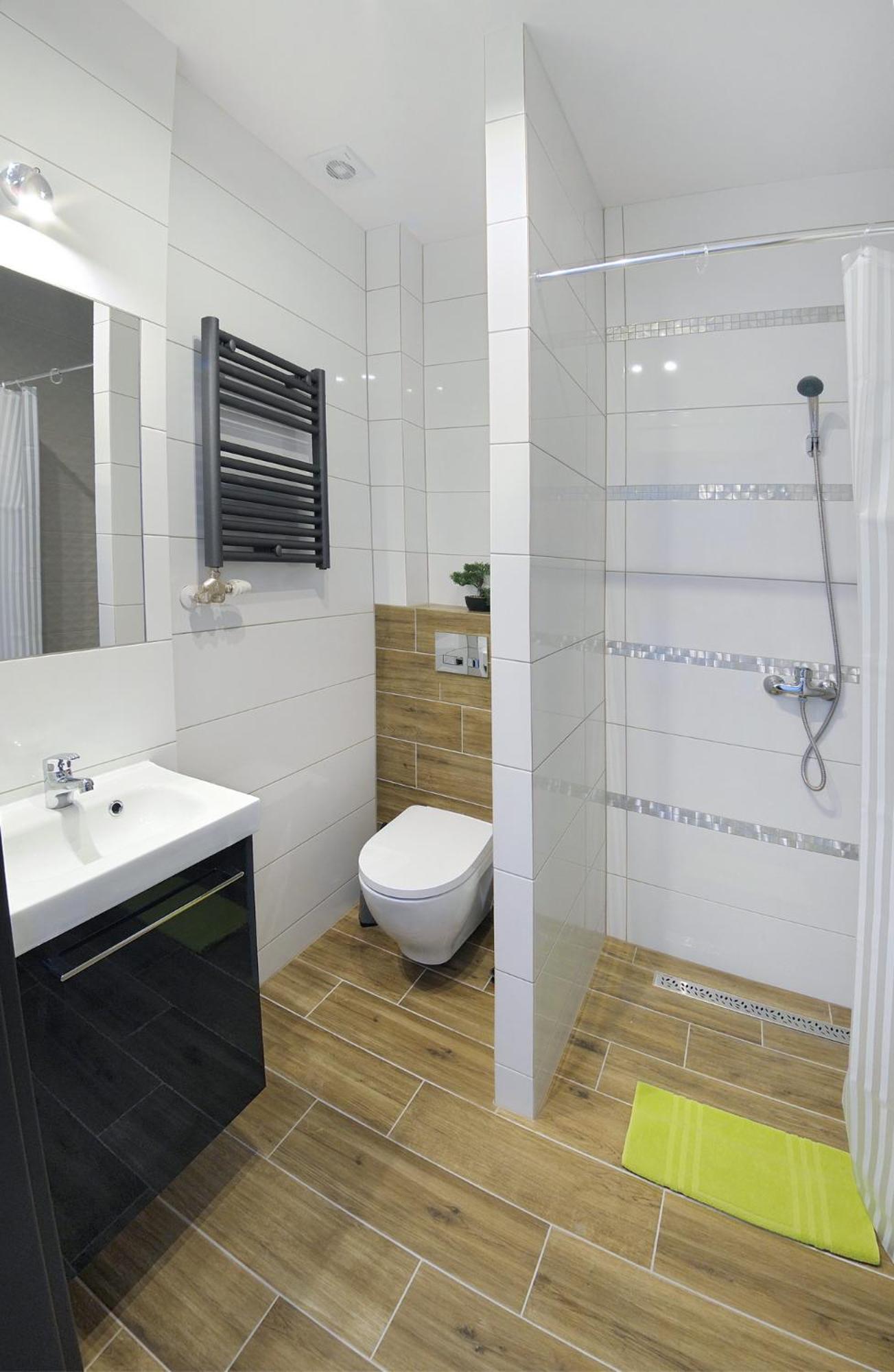 Quadruple Room with Private Bathroom - Photo 2