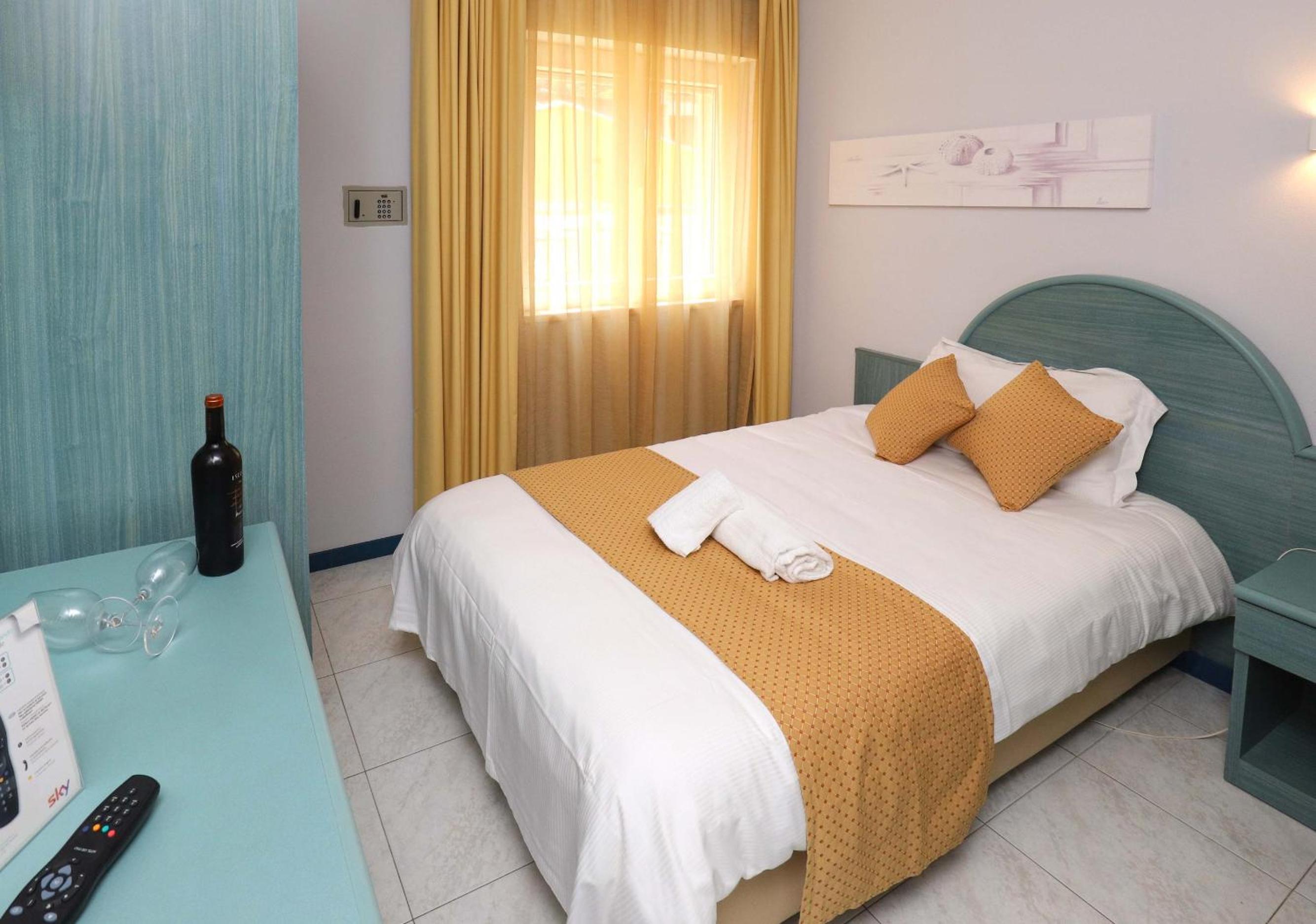 Single Room photo 3