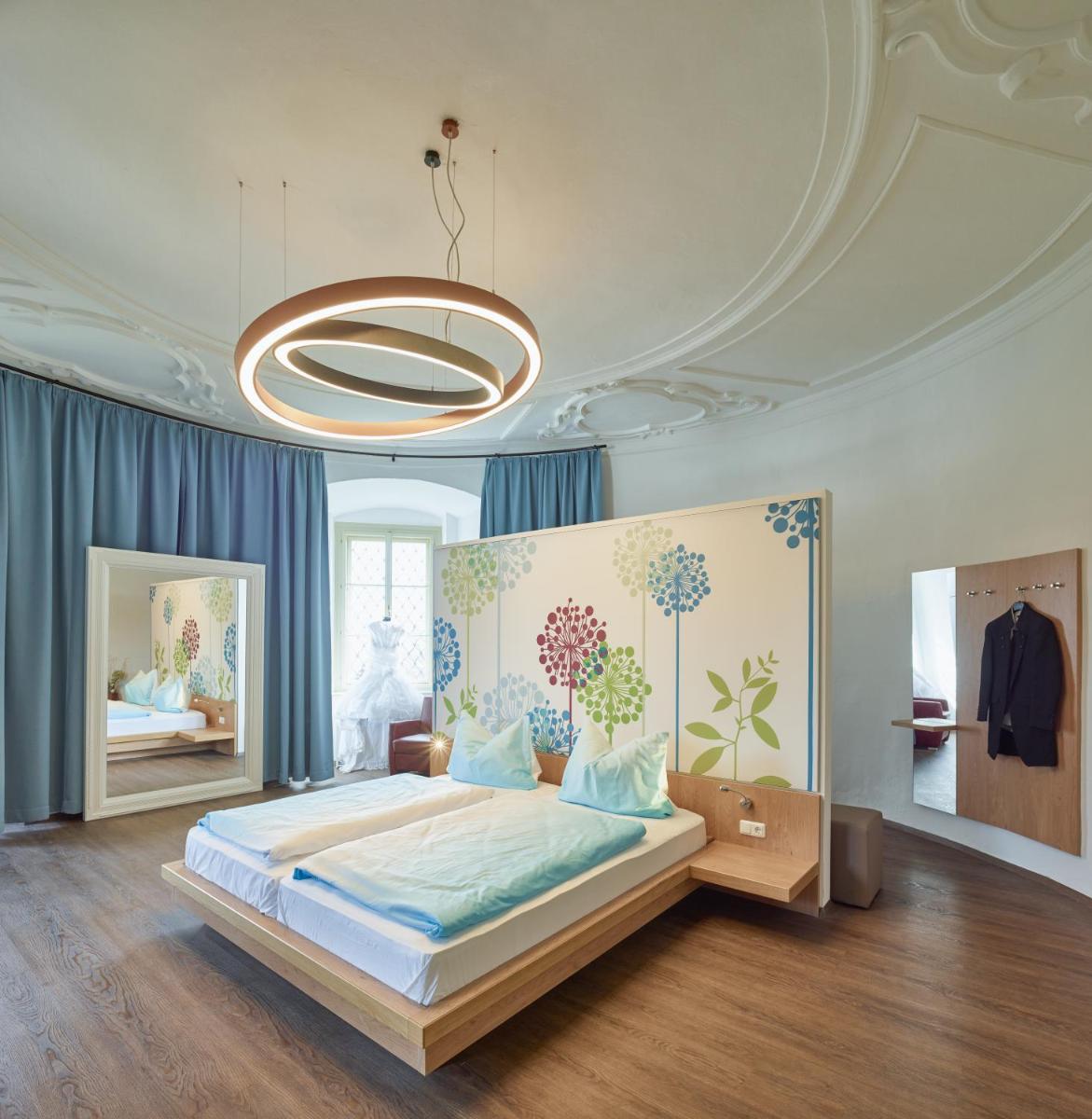 Deluxe Suite photo 1