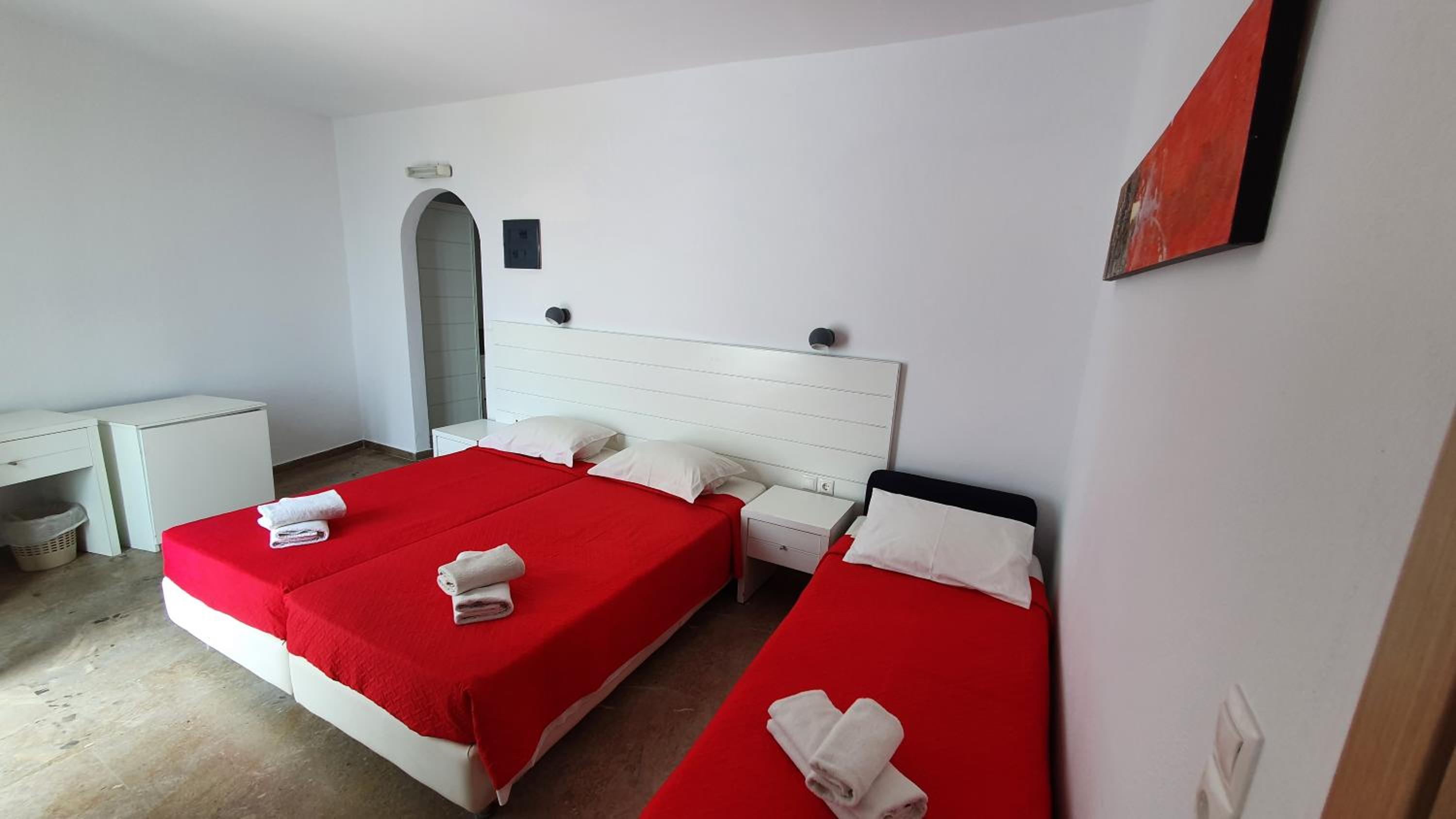 Budget Triple Room photo 3