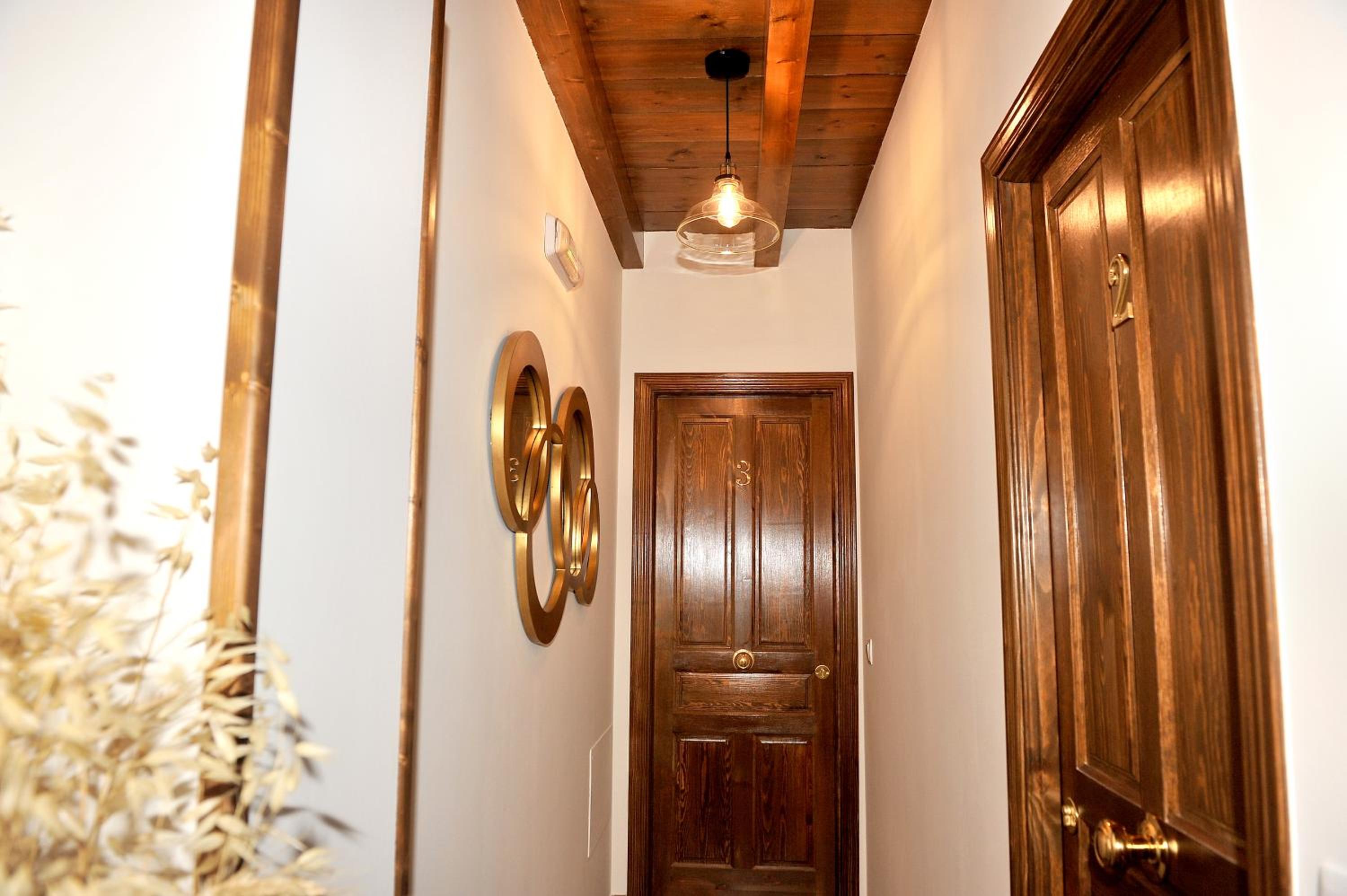 Apartment - Split Level - Photo 6