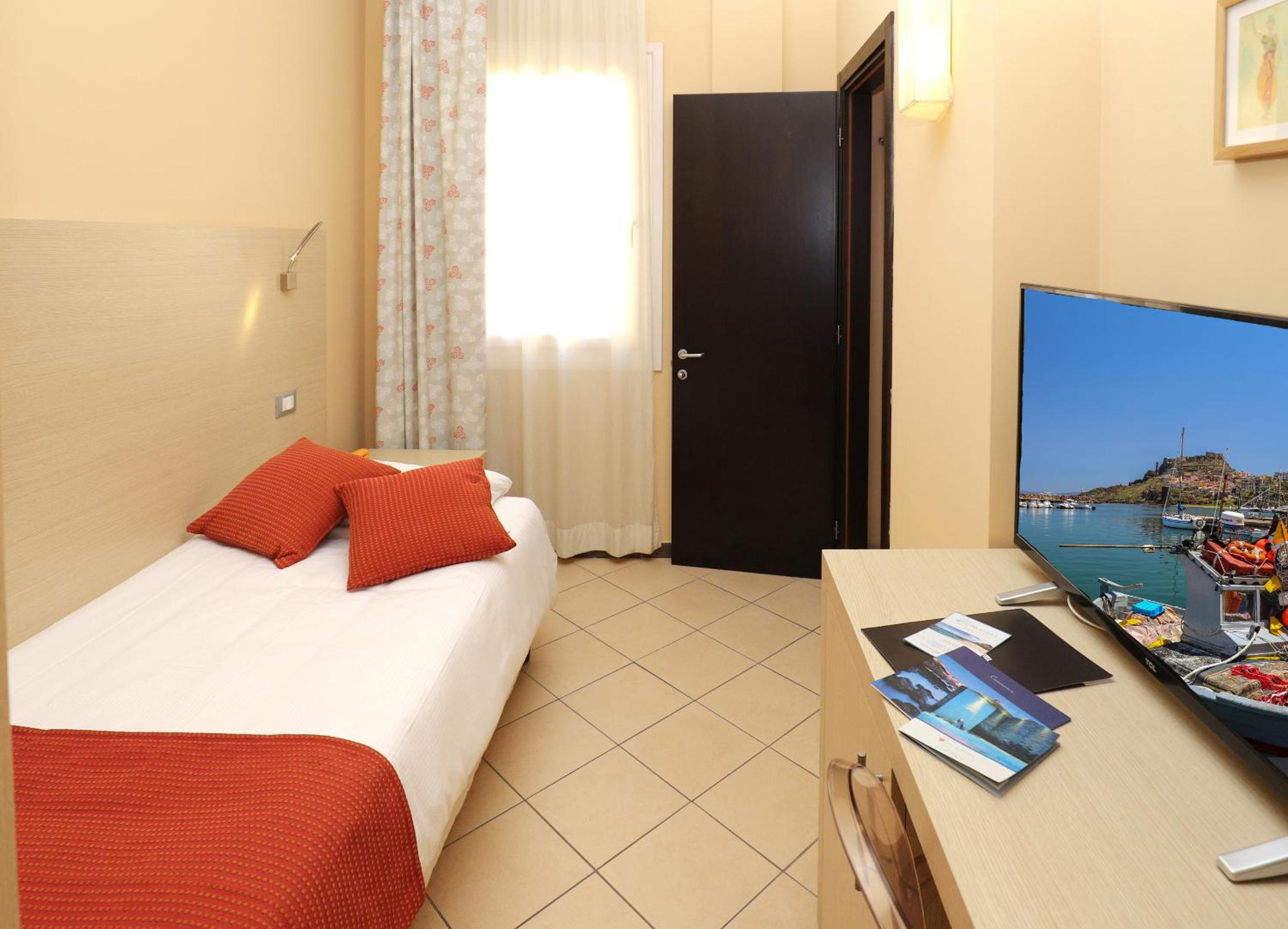 Standard Single Room - Photo 1