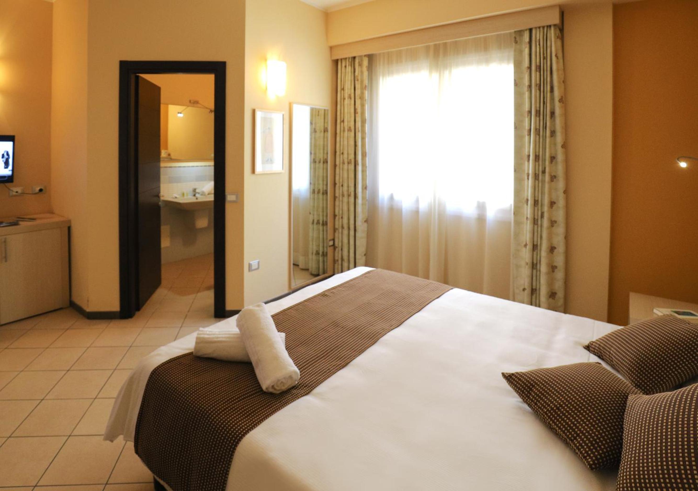 Classic Double Room - Photo 3
