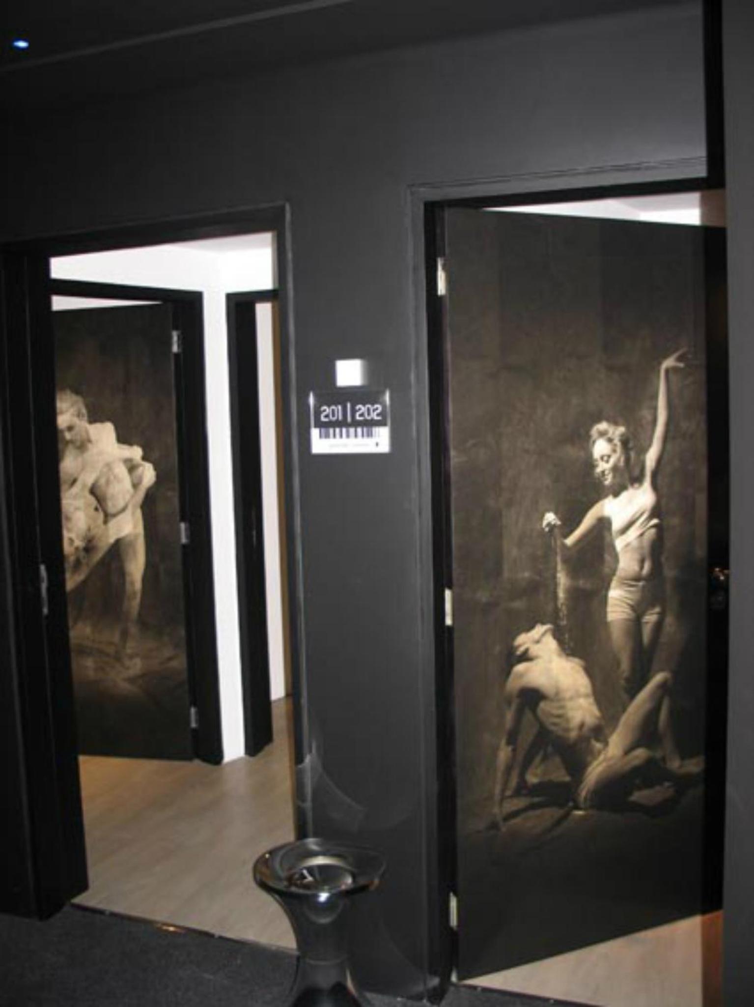 Double Room - Photo 7