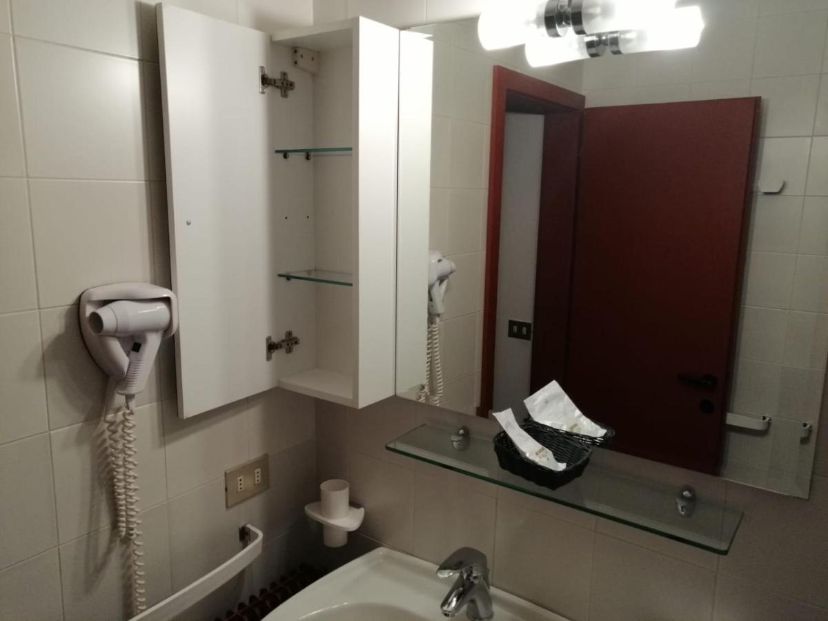 Large Single Room