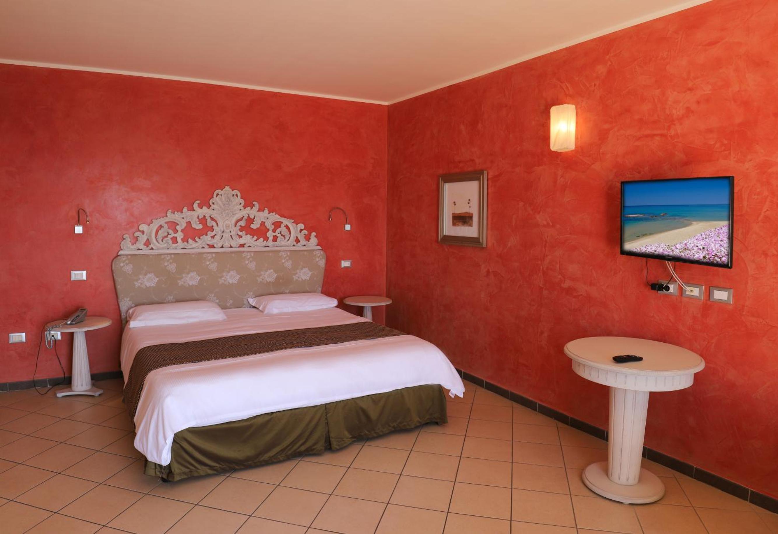 Junior Suite with Terrace and Sea View - Photo 11
