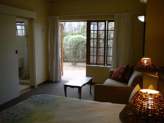 Standard Queen Room photo 1