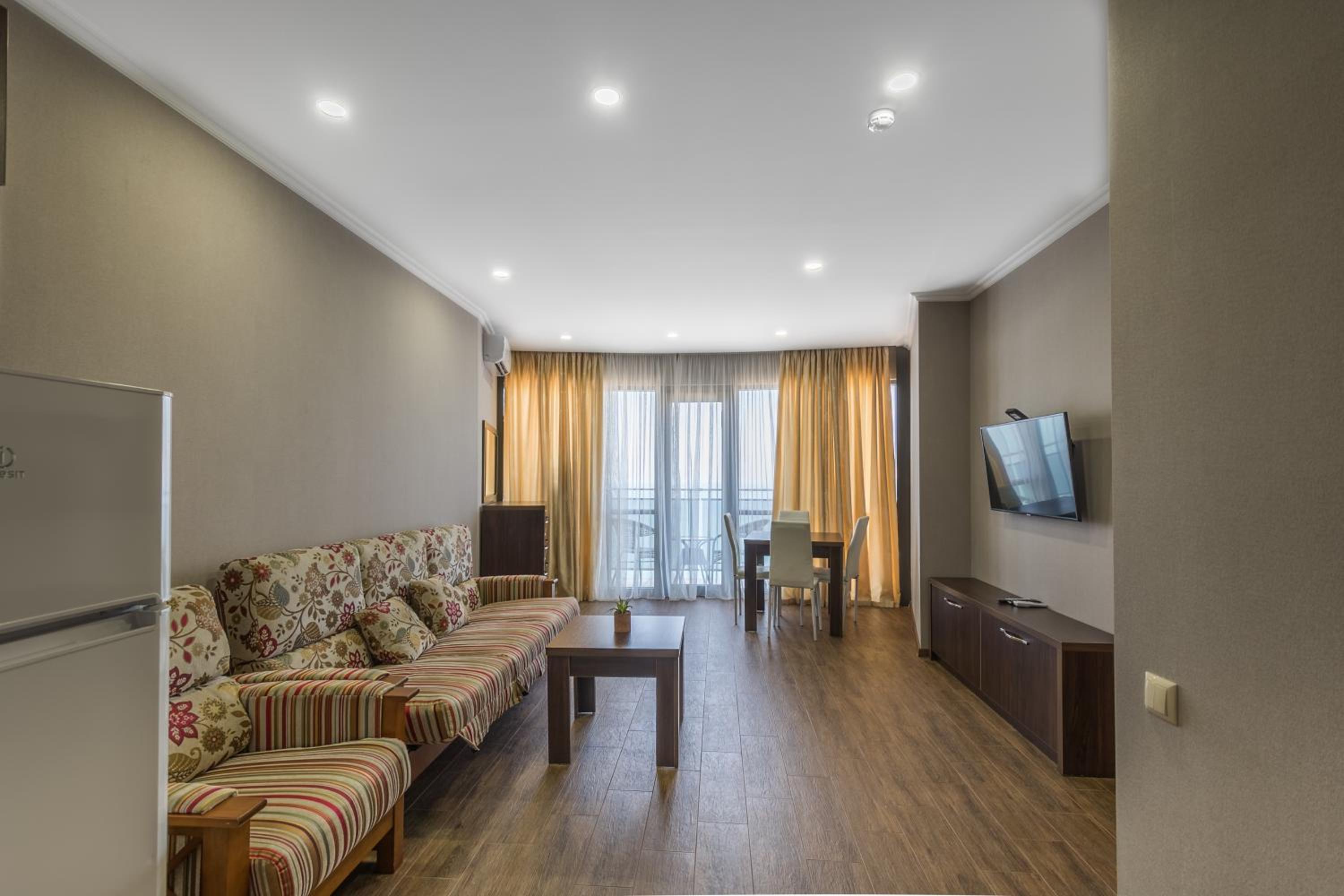Apartment with Sea View - Photo 20