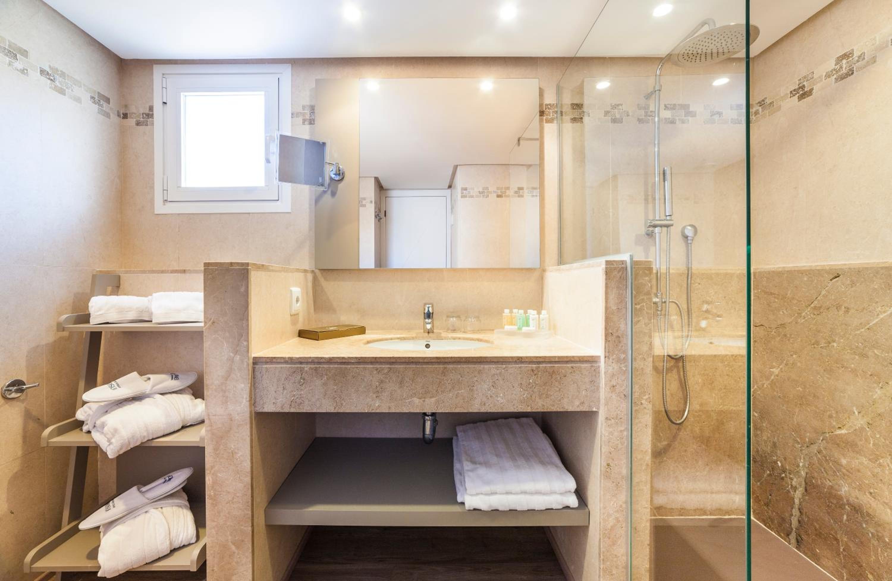 Double Room - Adults Only - Photo 4
