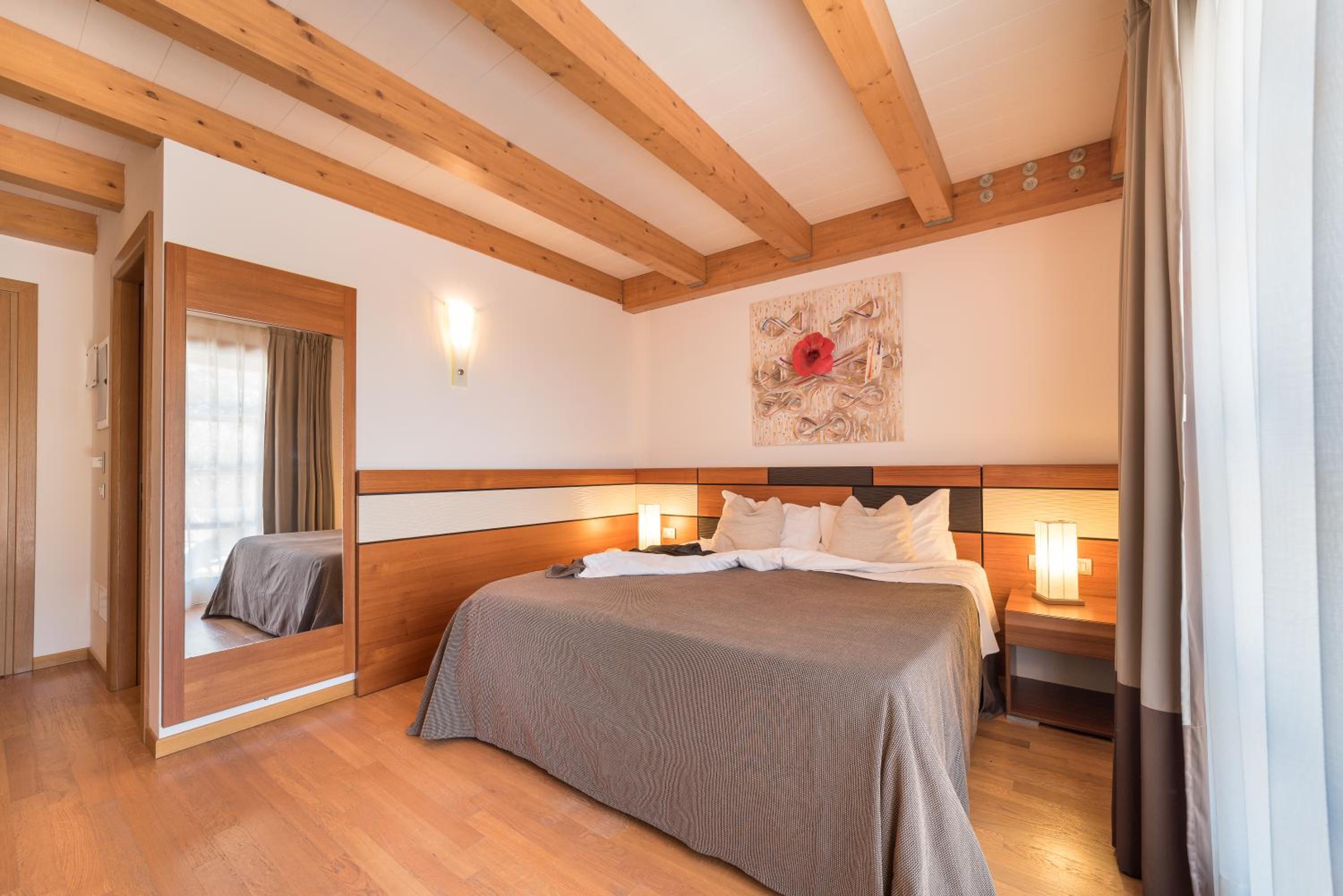 Standard Room with Balcony photo 3