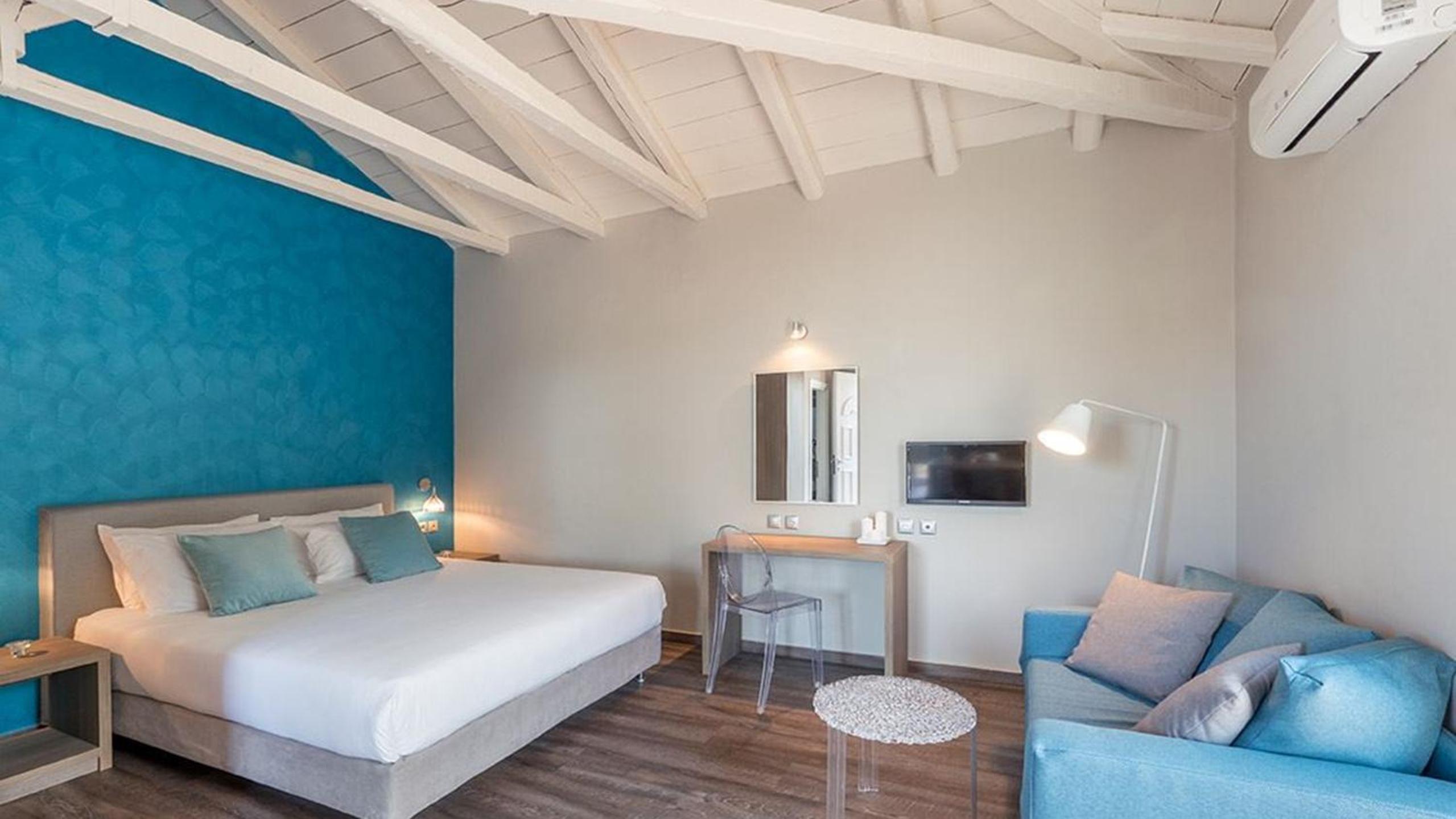 Junior Suite with Garden View
