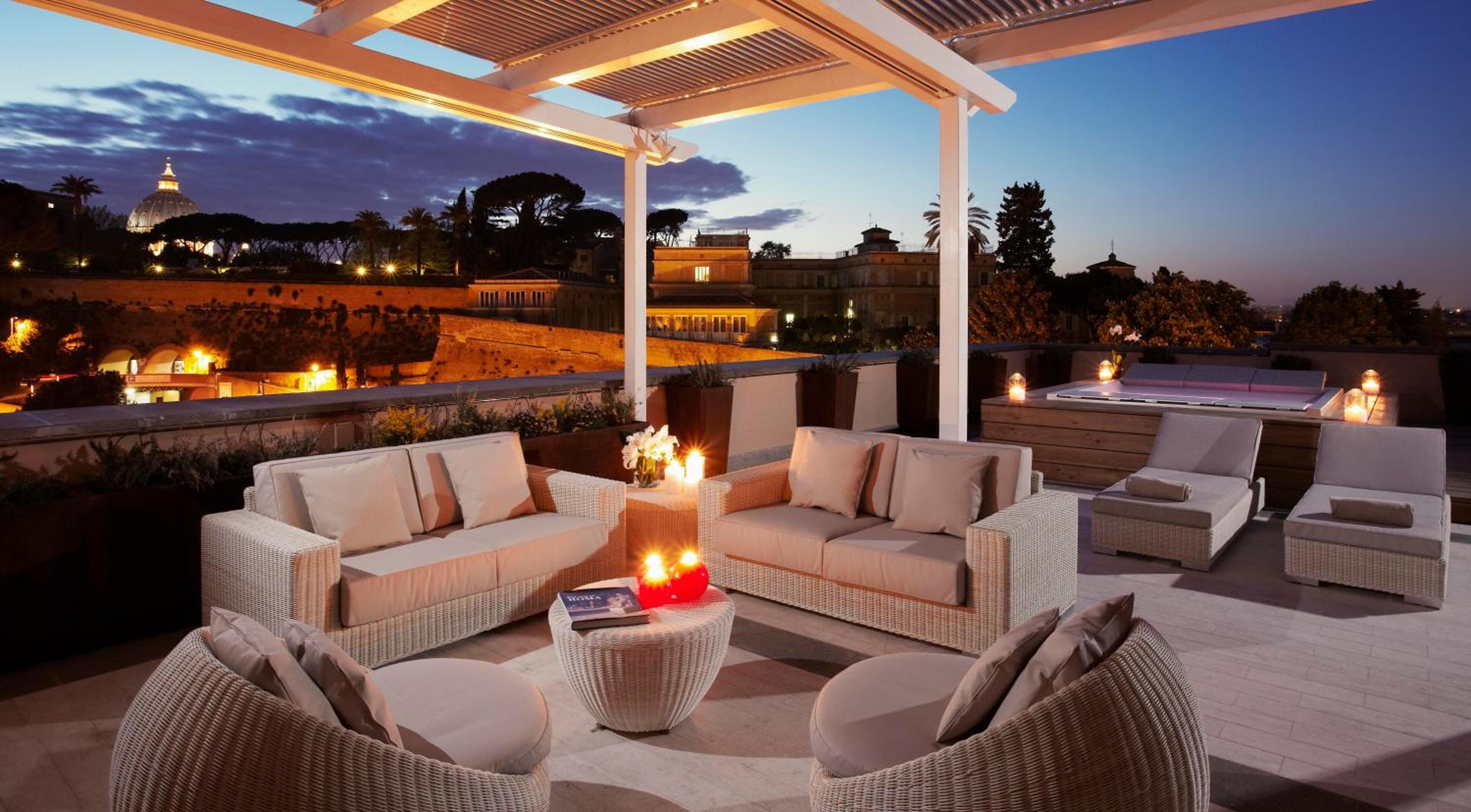 Vatican Suite with Spa Access photo 3