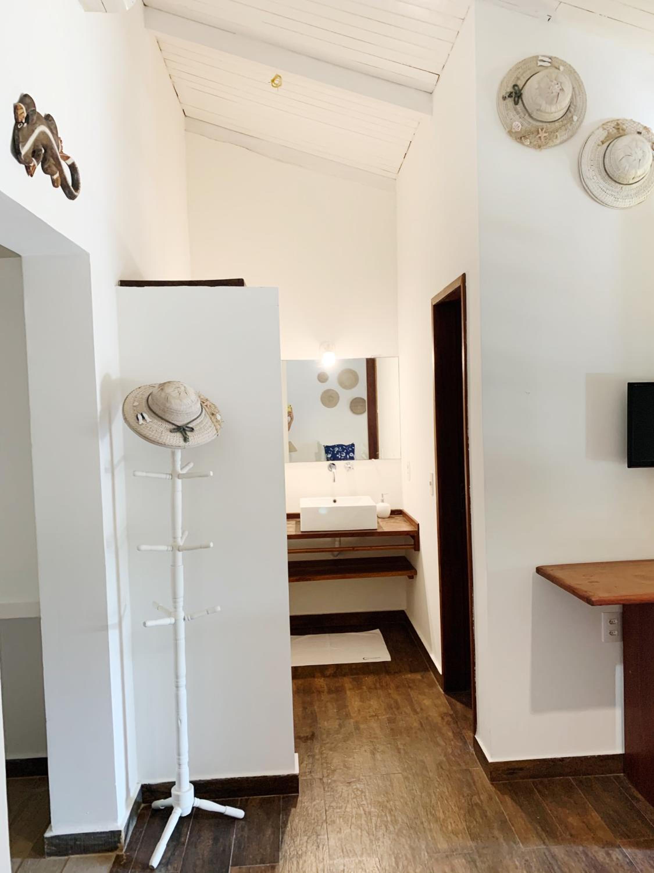 Double Room with Garden View - Photo 7