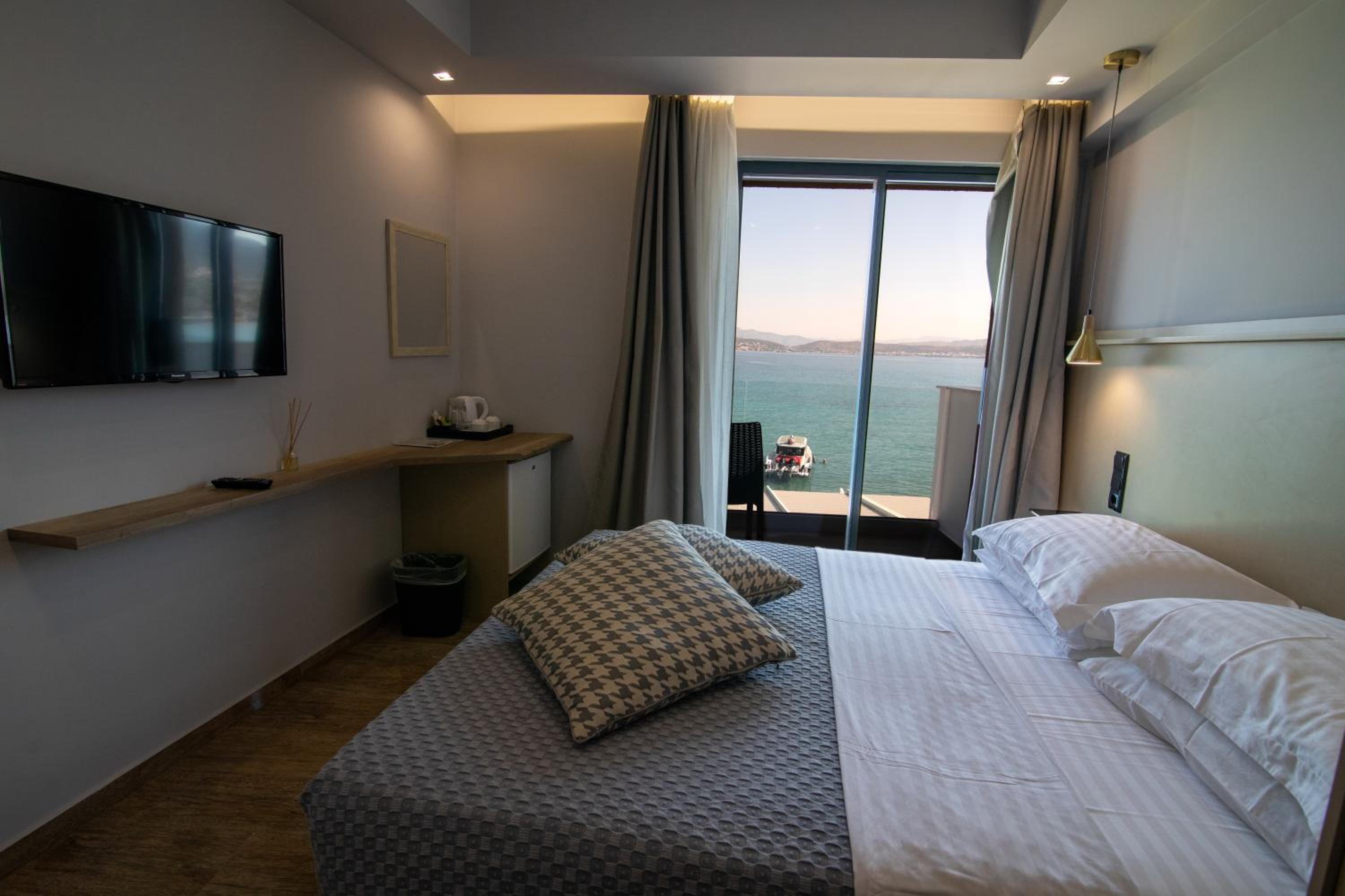 Double Room with Sea View photo 2