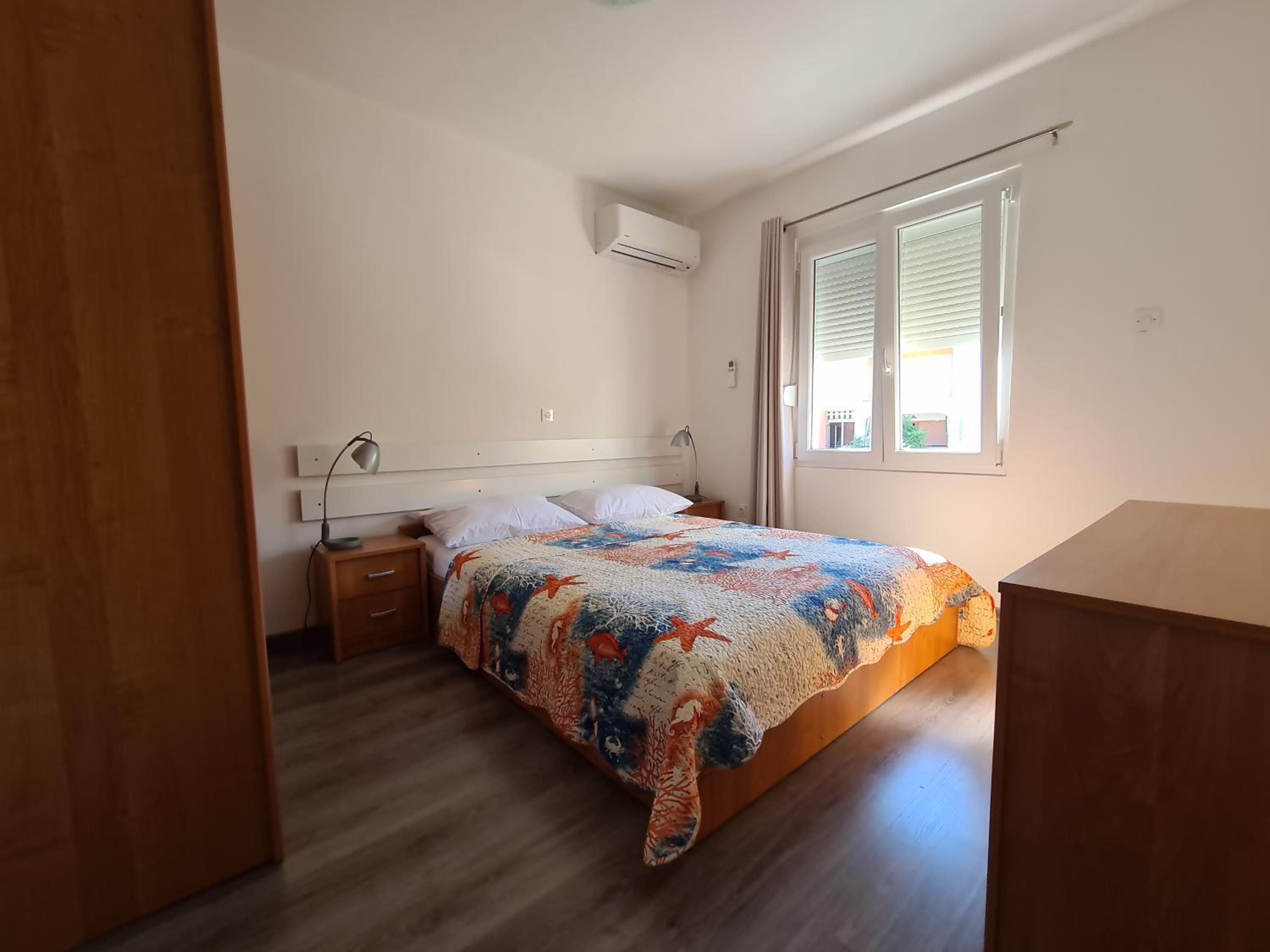 Apartment with Balcony photo 3