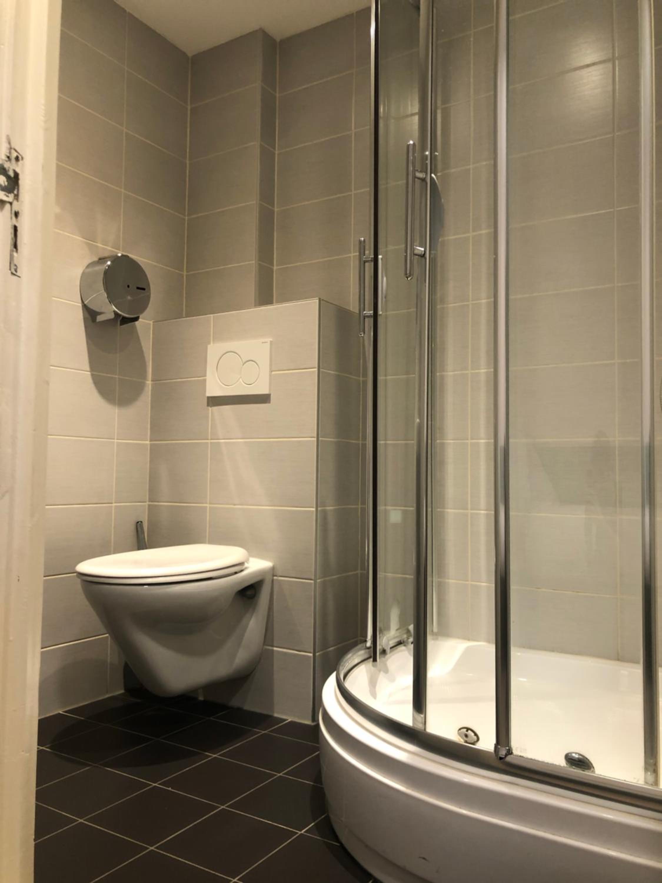 Triple Room with Private Bathroom thumbnail 6