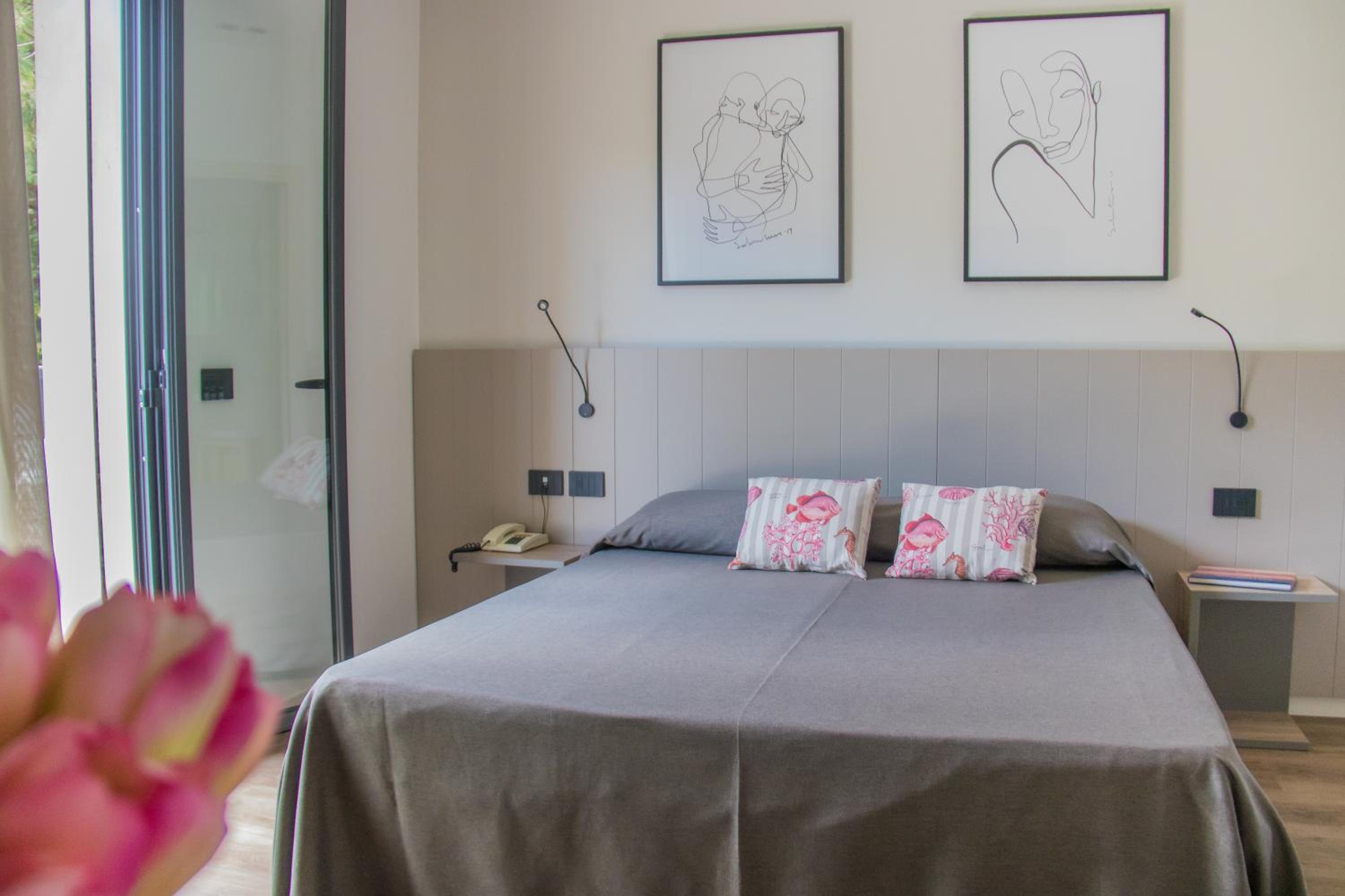 Standard Double or Twin Room with Balcony photo 2