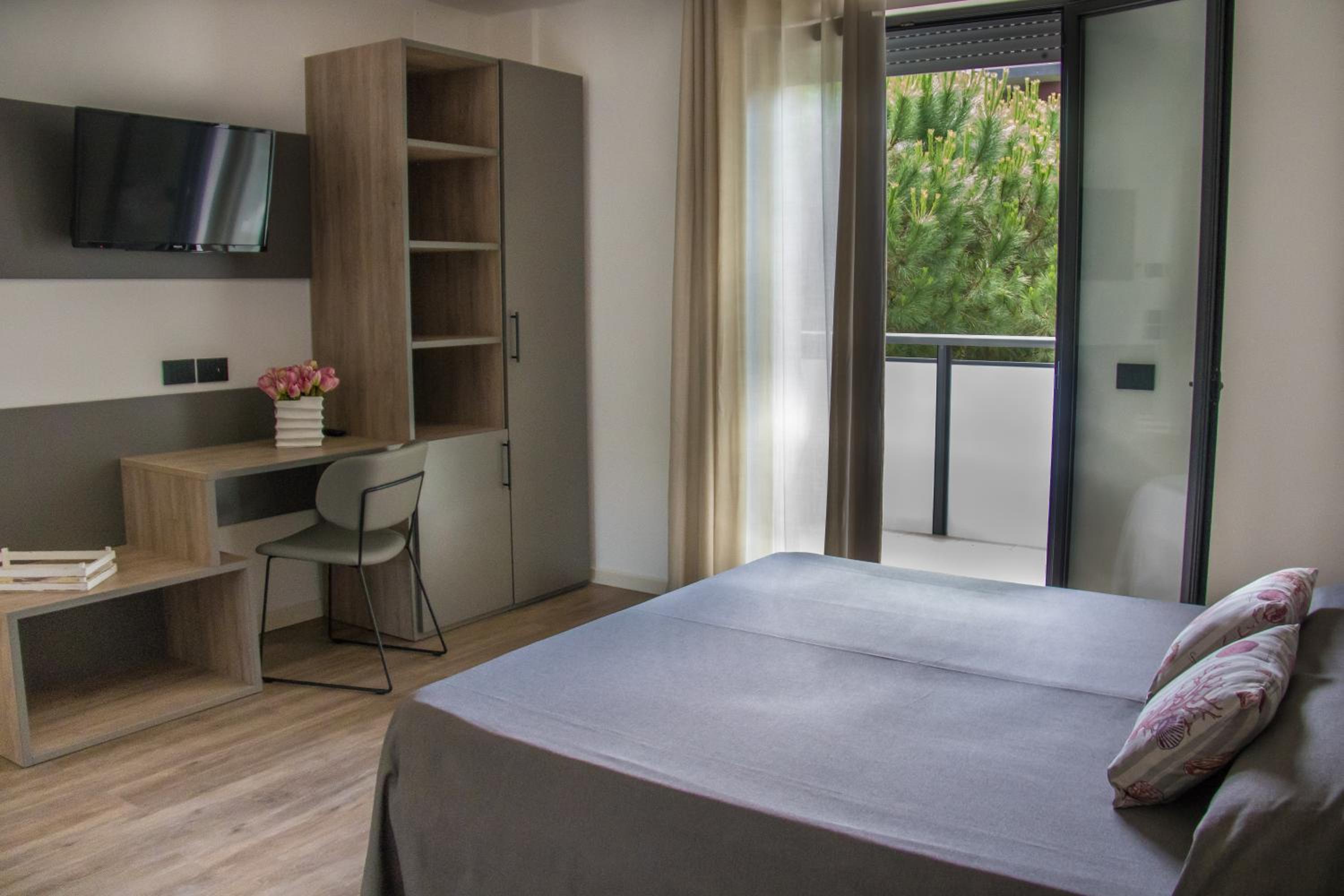 Standard Double or Twin Room with Balcony photo 1