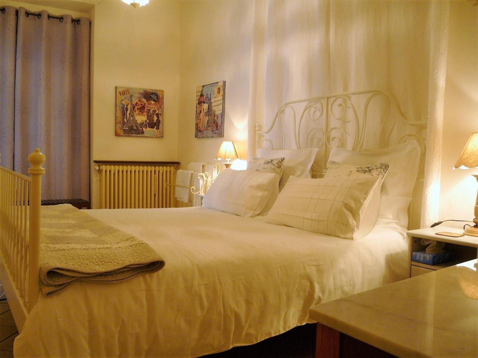 One-Bedroom Apartment photo 3