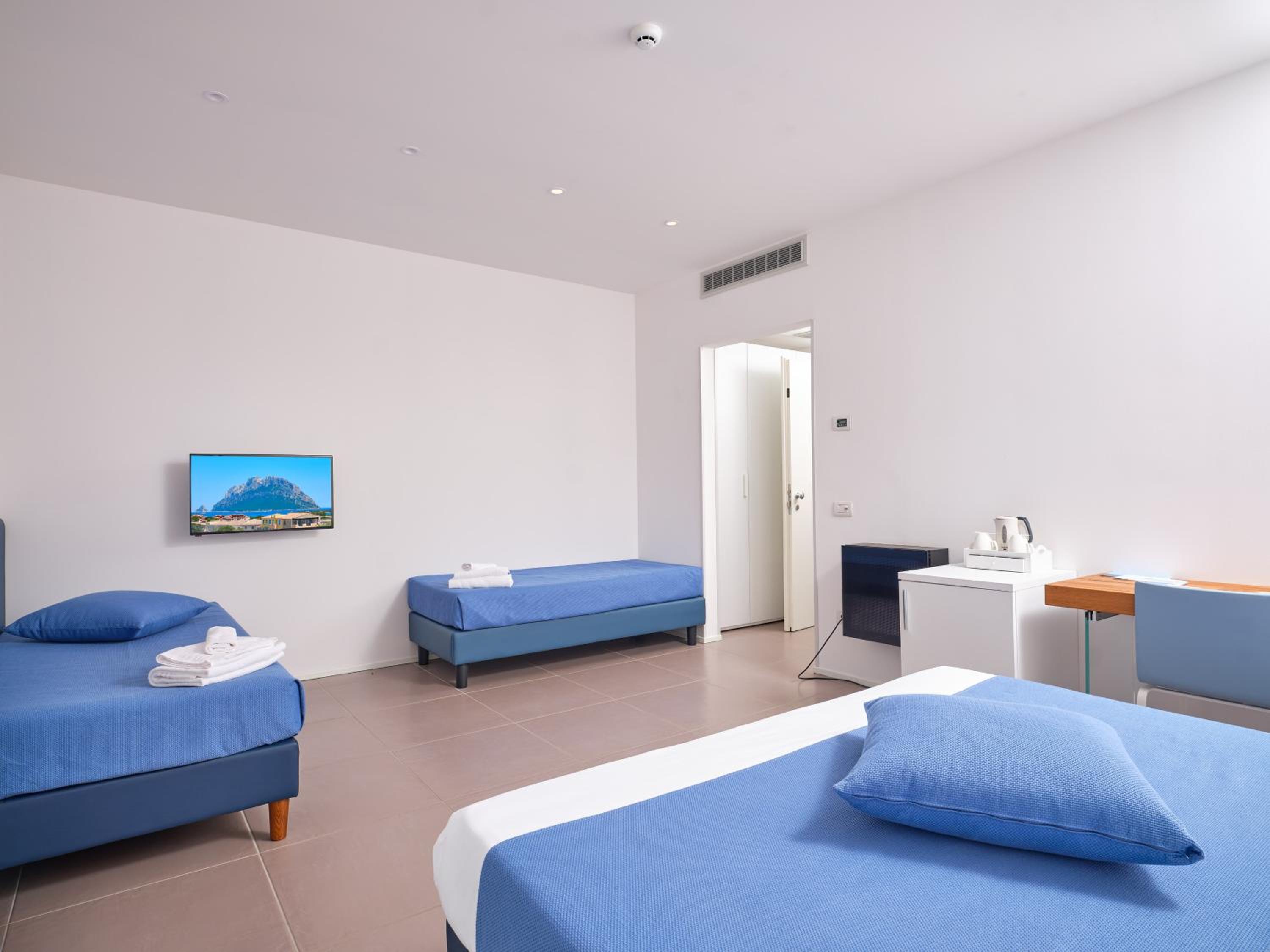 Superior Triple Room photo 1